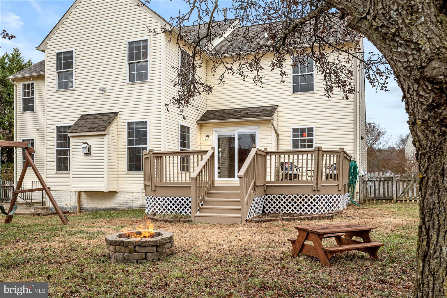 STAFFORD LAKES VILLAGE - Residential