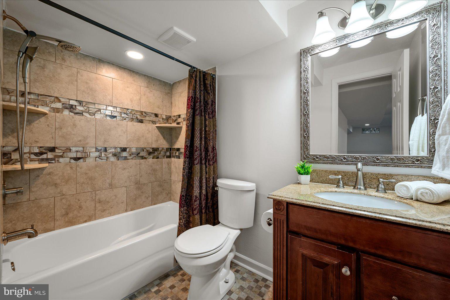 STAFFORD LAKES VILLAGE - Residential