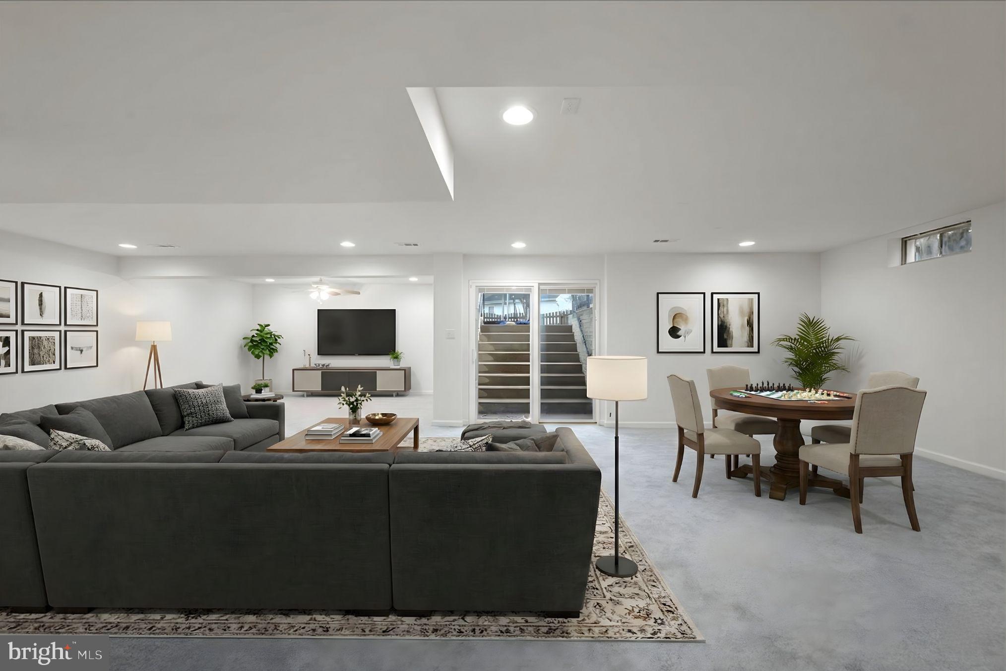 STAFFORD LAKES VILLAGE - Residential