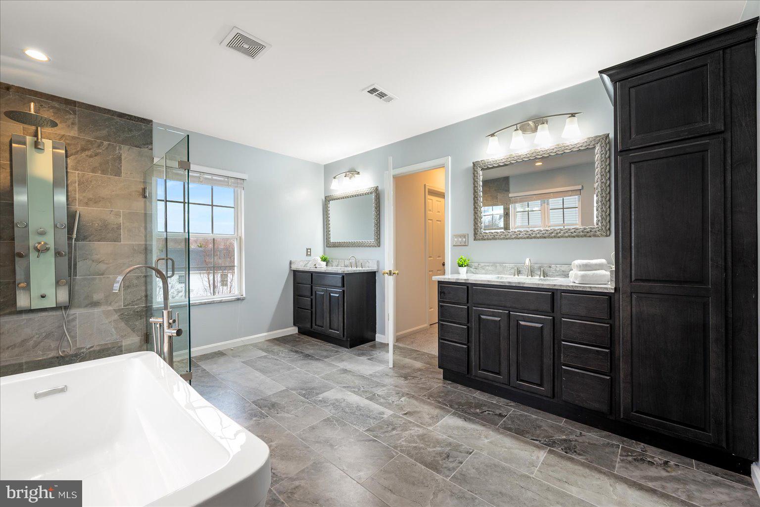 STAFFORD LAKES VILLAGE - Residential