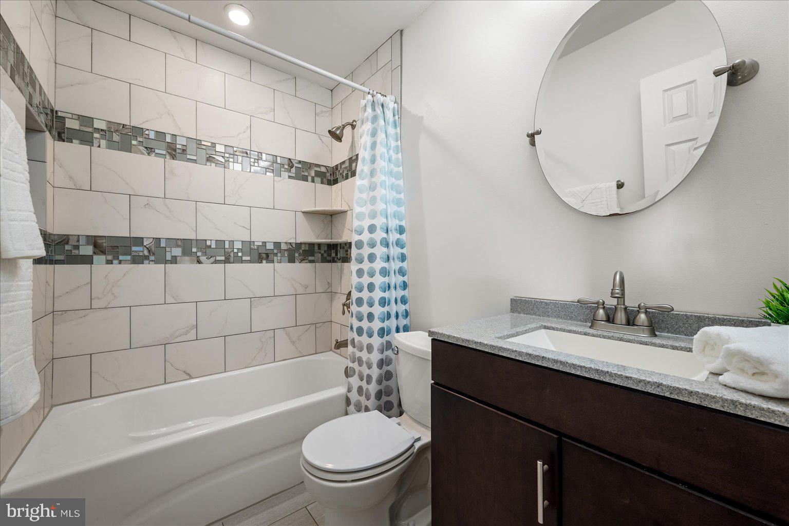 STAFFORD LAKES VILLAGE - Residential