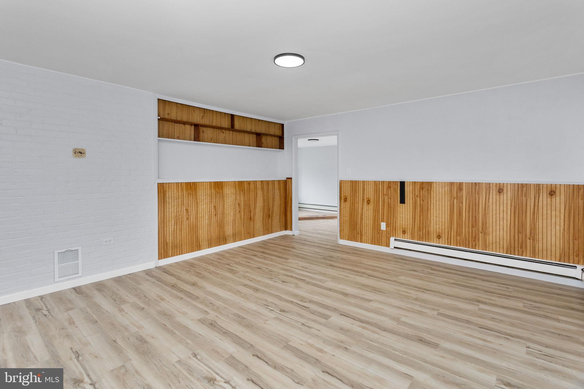 RED CEDAR HILL - Residential