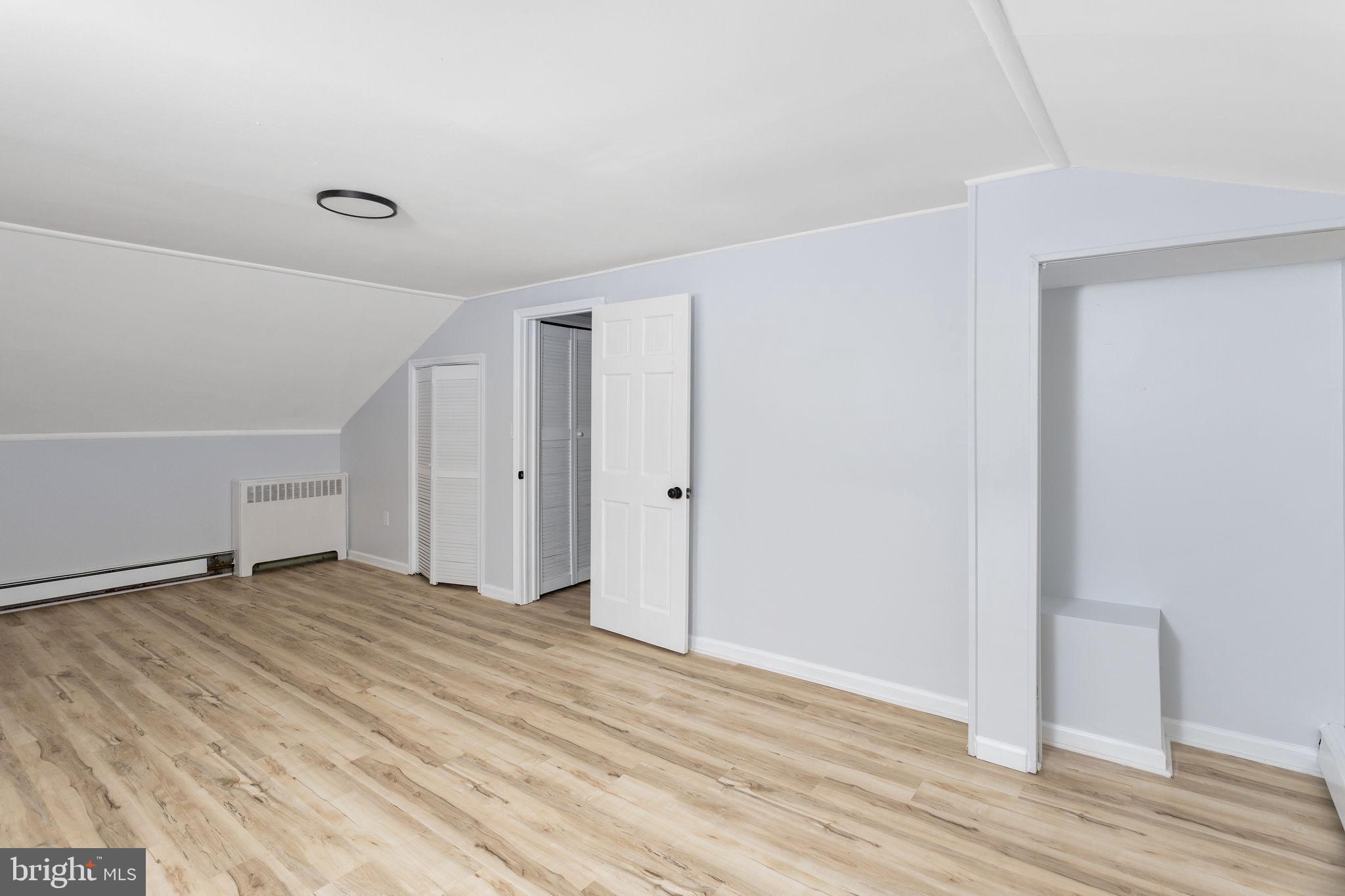 RED CEDAR HILL - Residential