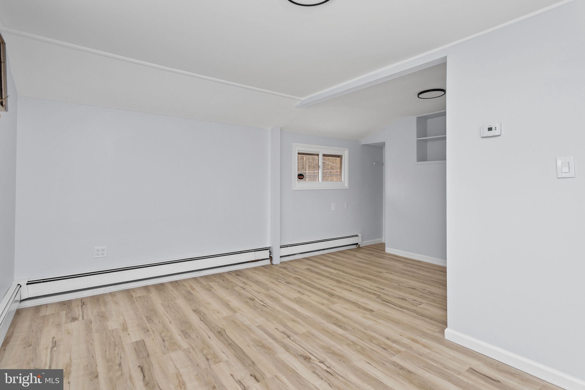 RED CEDAR HILL - Residential