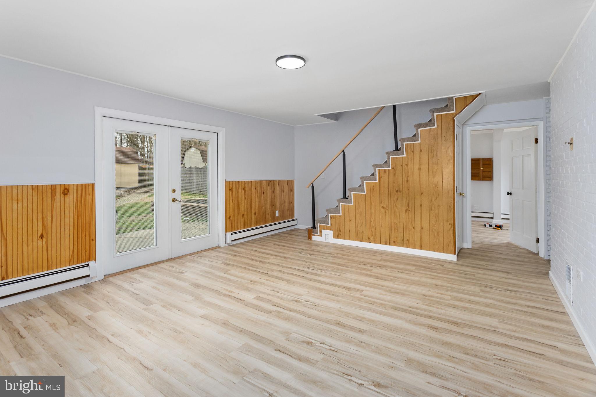 RED CEDAR HILL - Residential