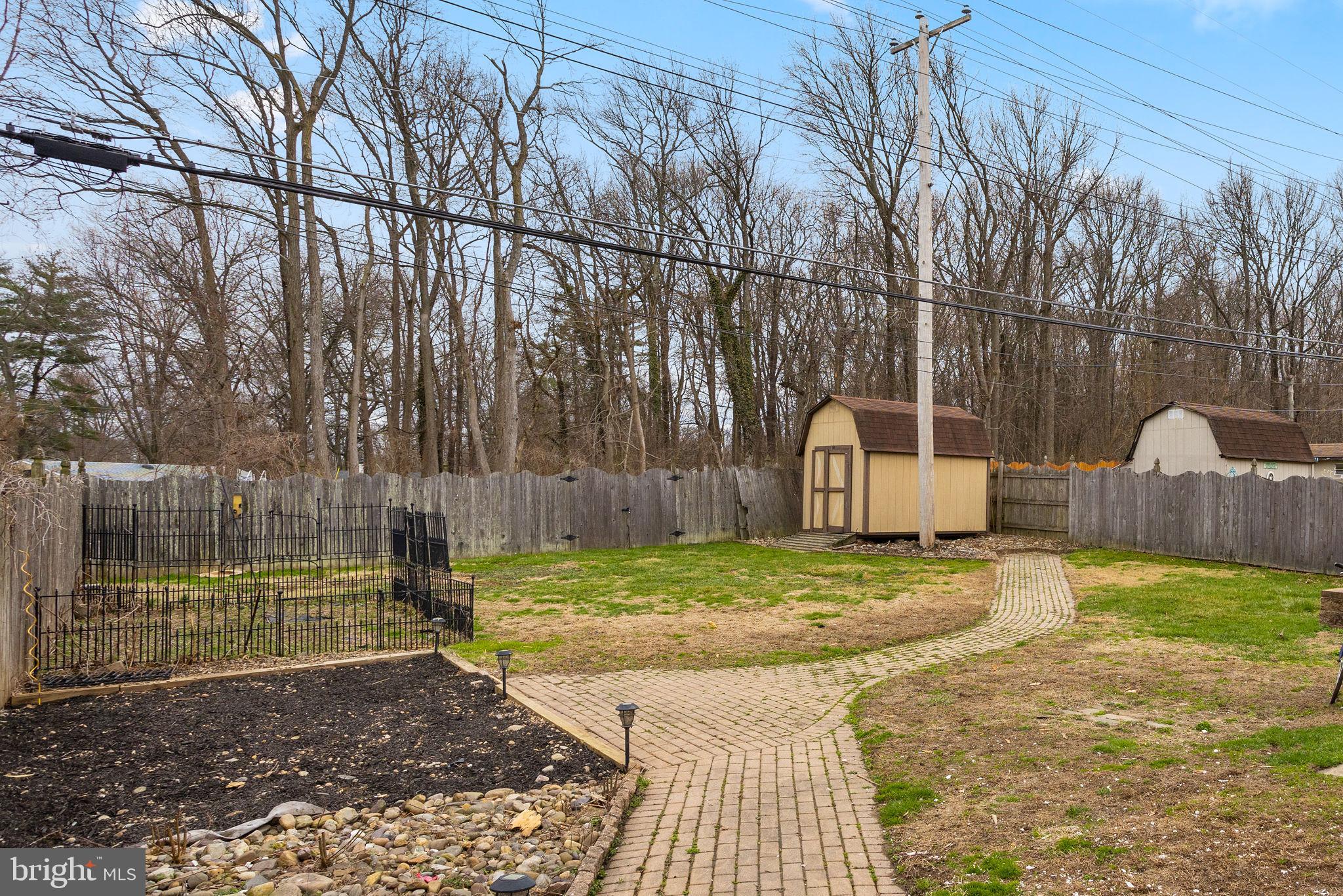 RED CEDAR HILL - Residential