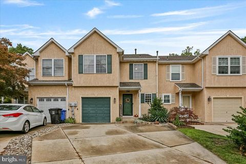 Photo of 54 Meadow Court, SEWELL, NJ 08080 (MLS # NJGL2064766)