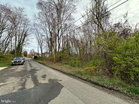 910 NEW JERSEY AVENUE WOODBURY NJ 08096