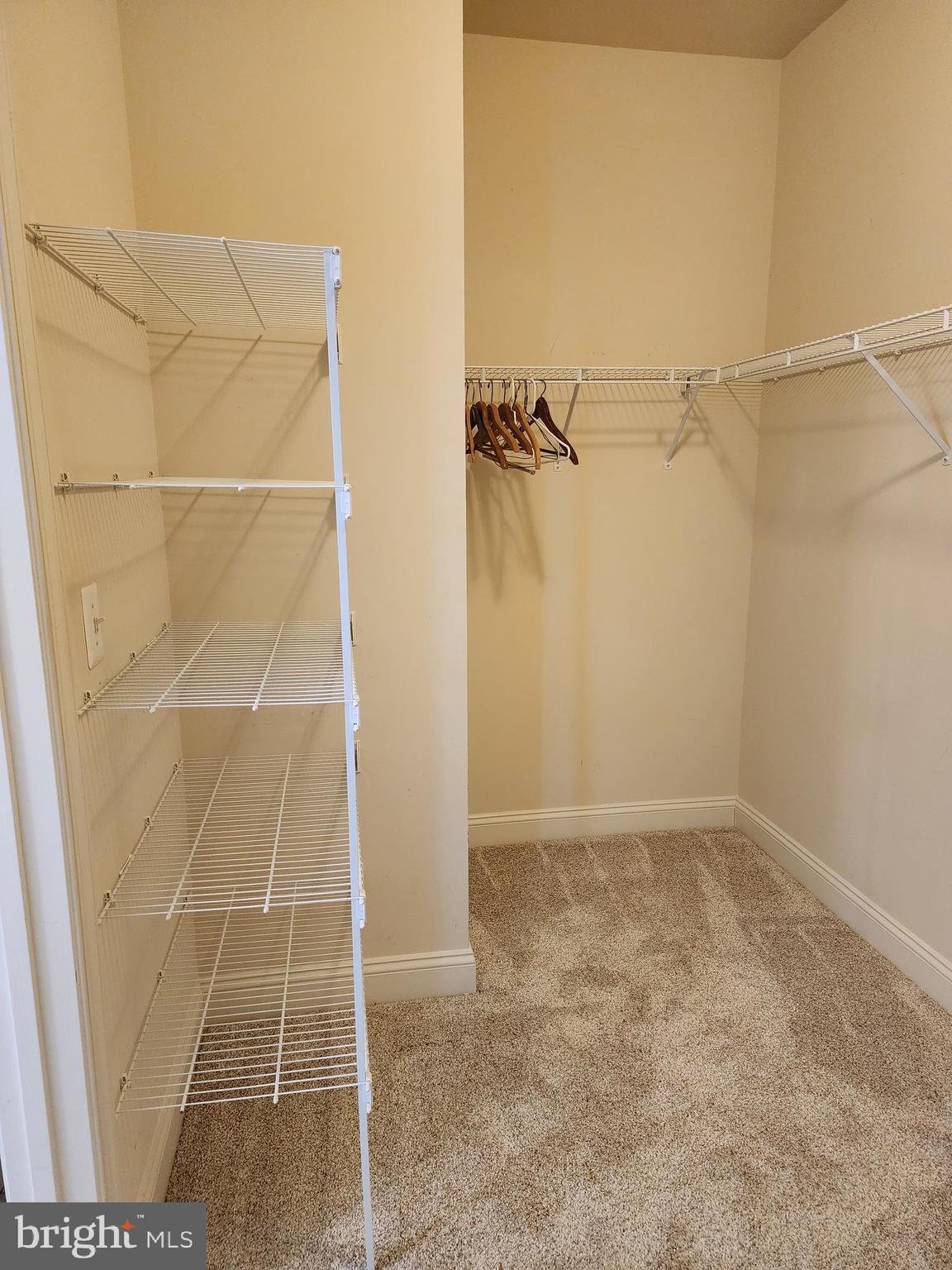 EMERALD HILLS - Residential