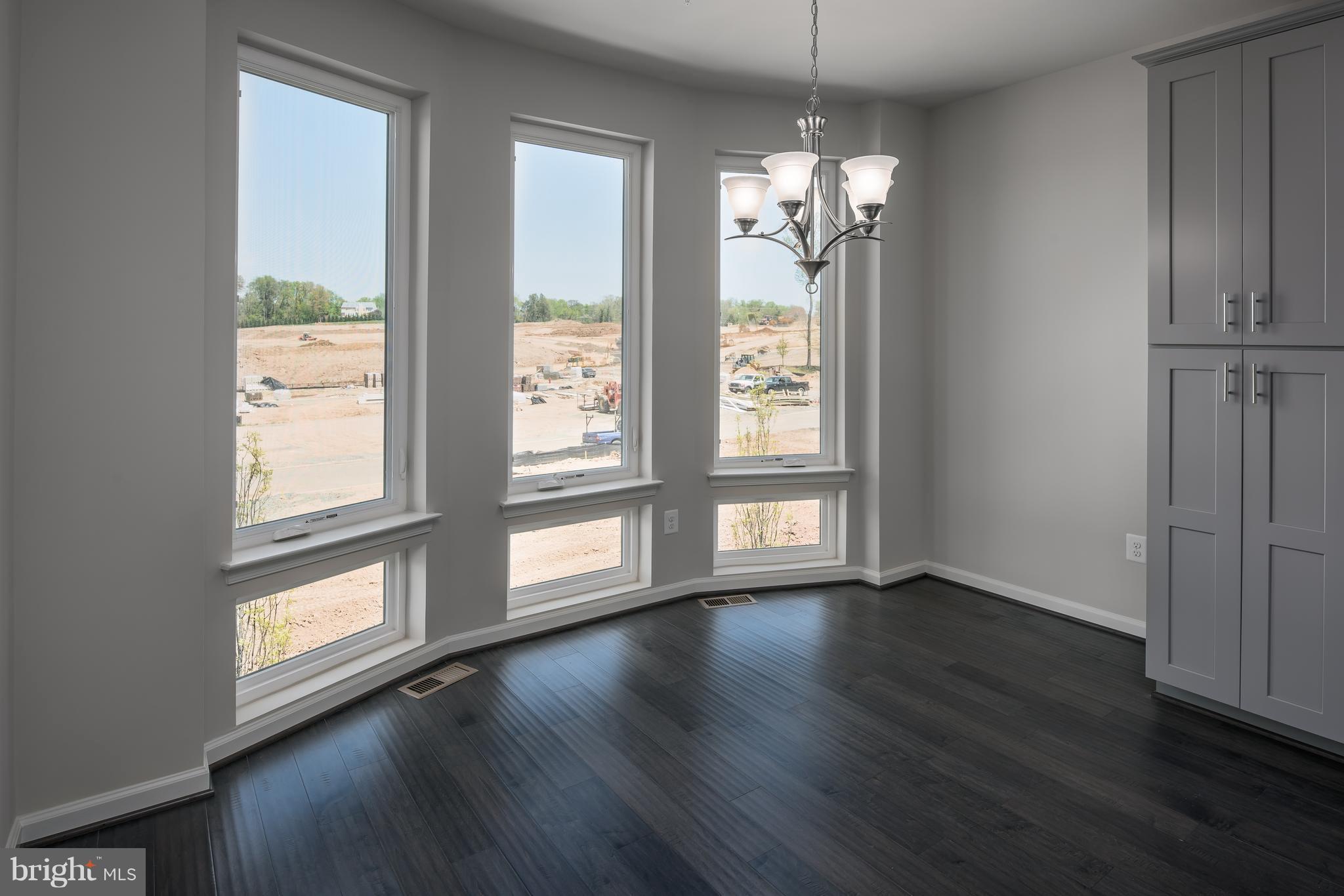 POTOMAC OVERLOOK - Residential