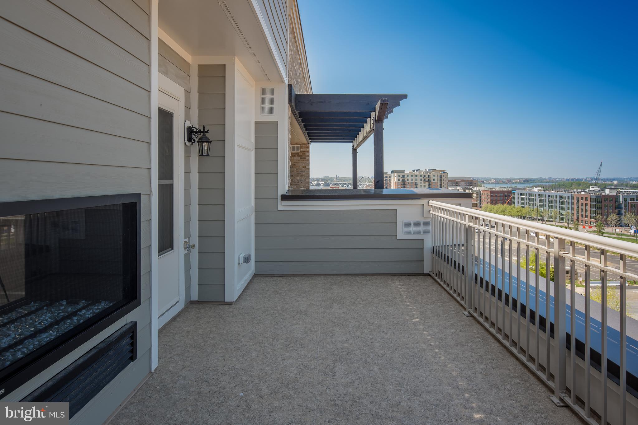 POTOMAC OVERLOOK - Residential