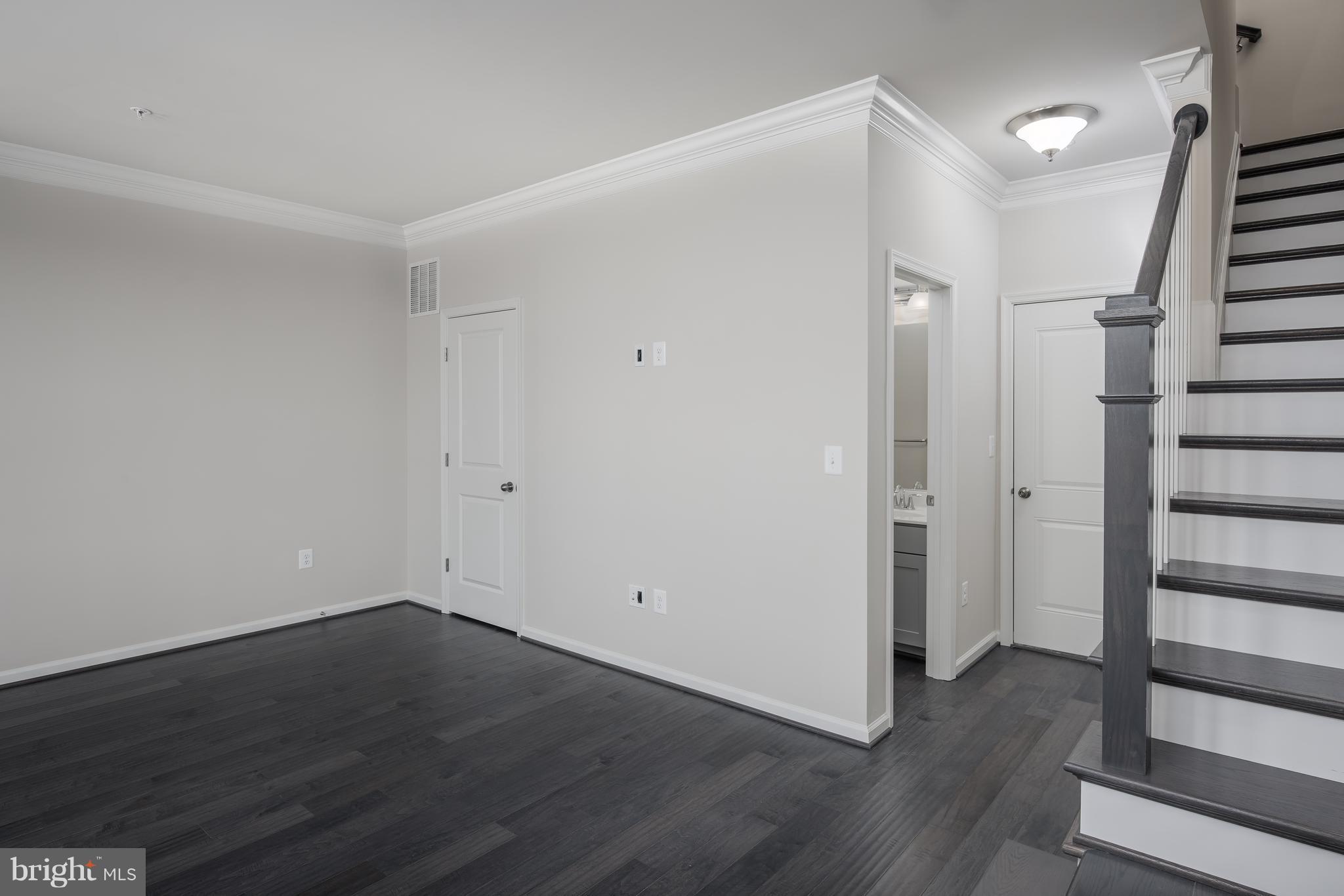 POTOMAC OVERLOOK - Residential