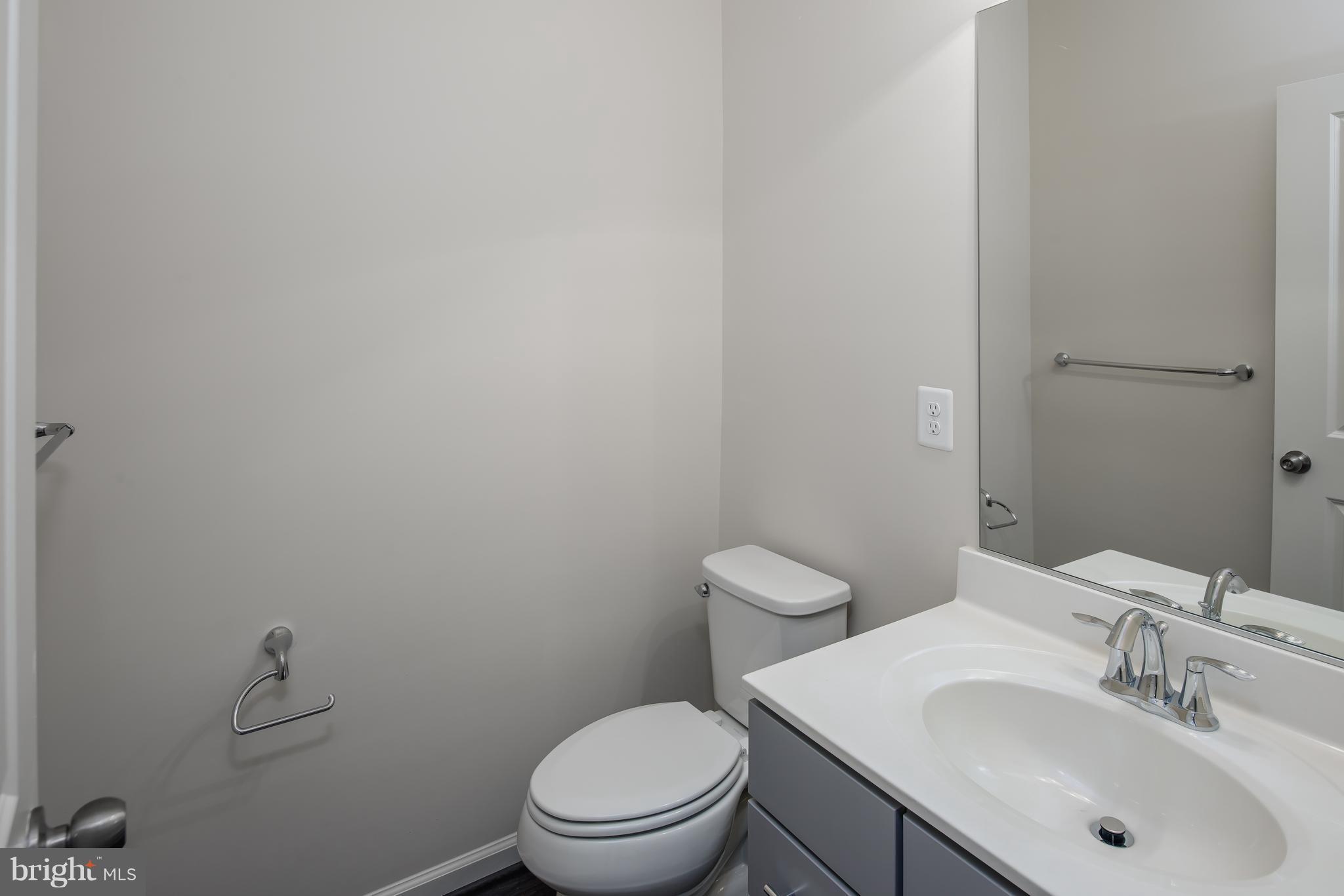 POTOMAC OVERLOOK - Residential