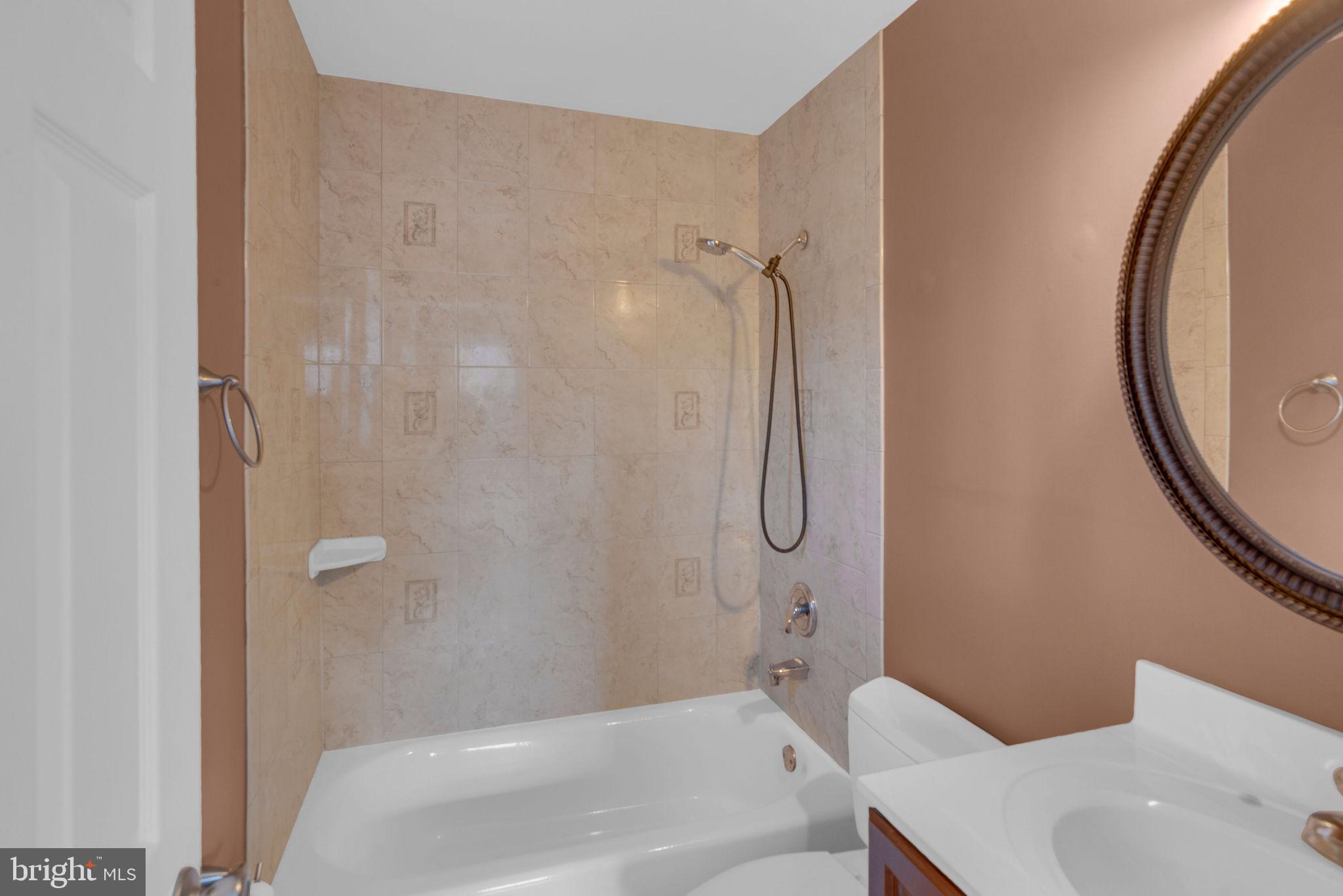 OLDE COLONIAL GREENE - Residential