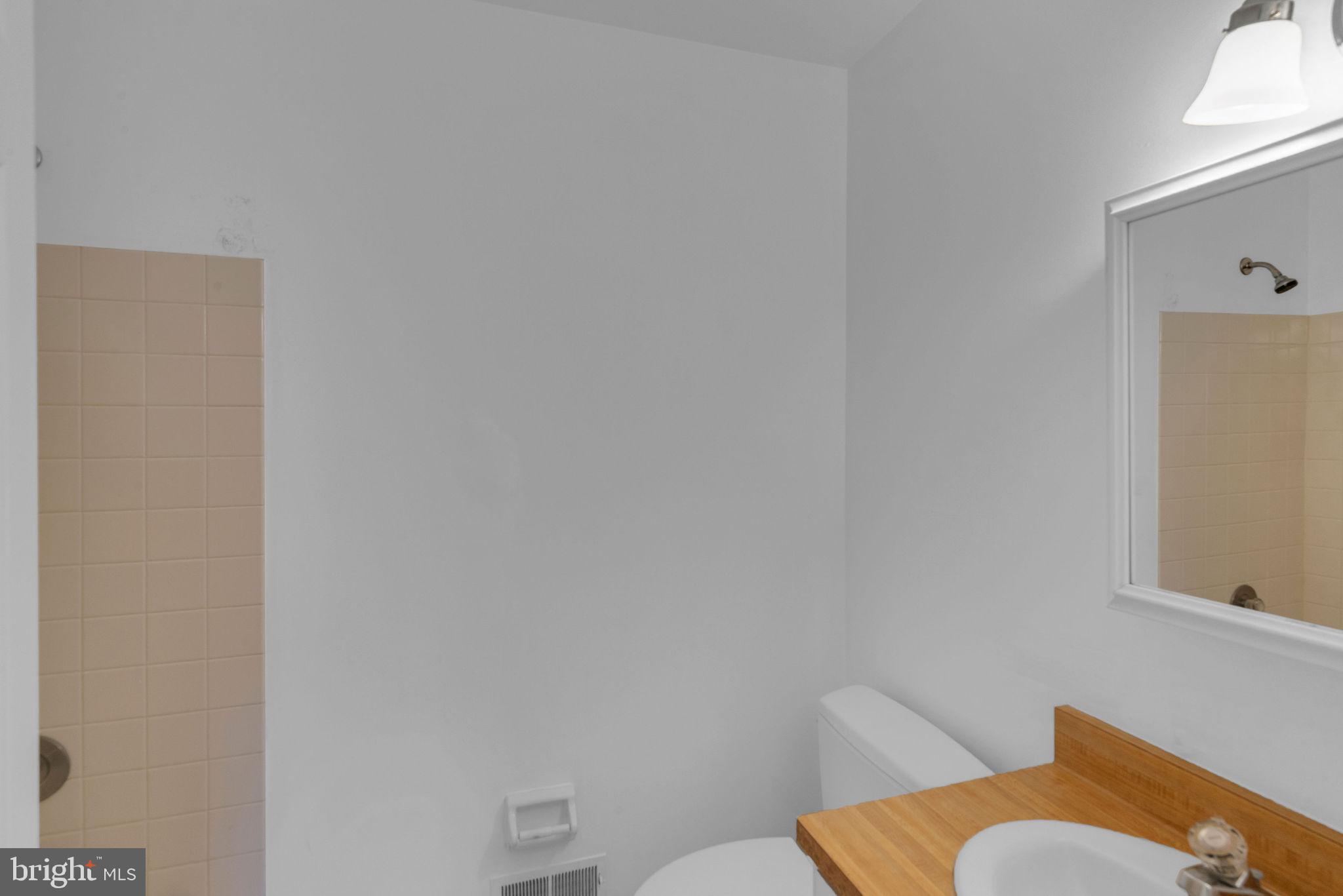 OLDE COLONIAL GREENE - Residential