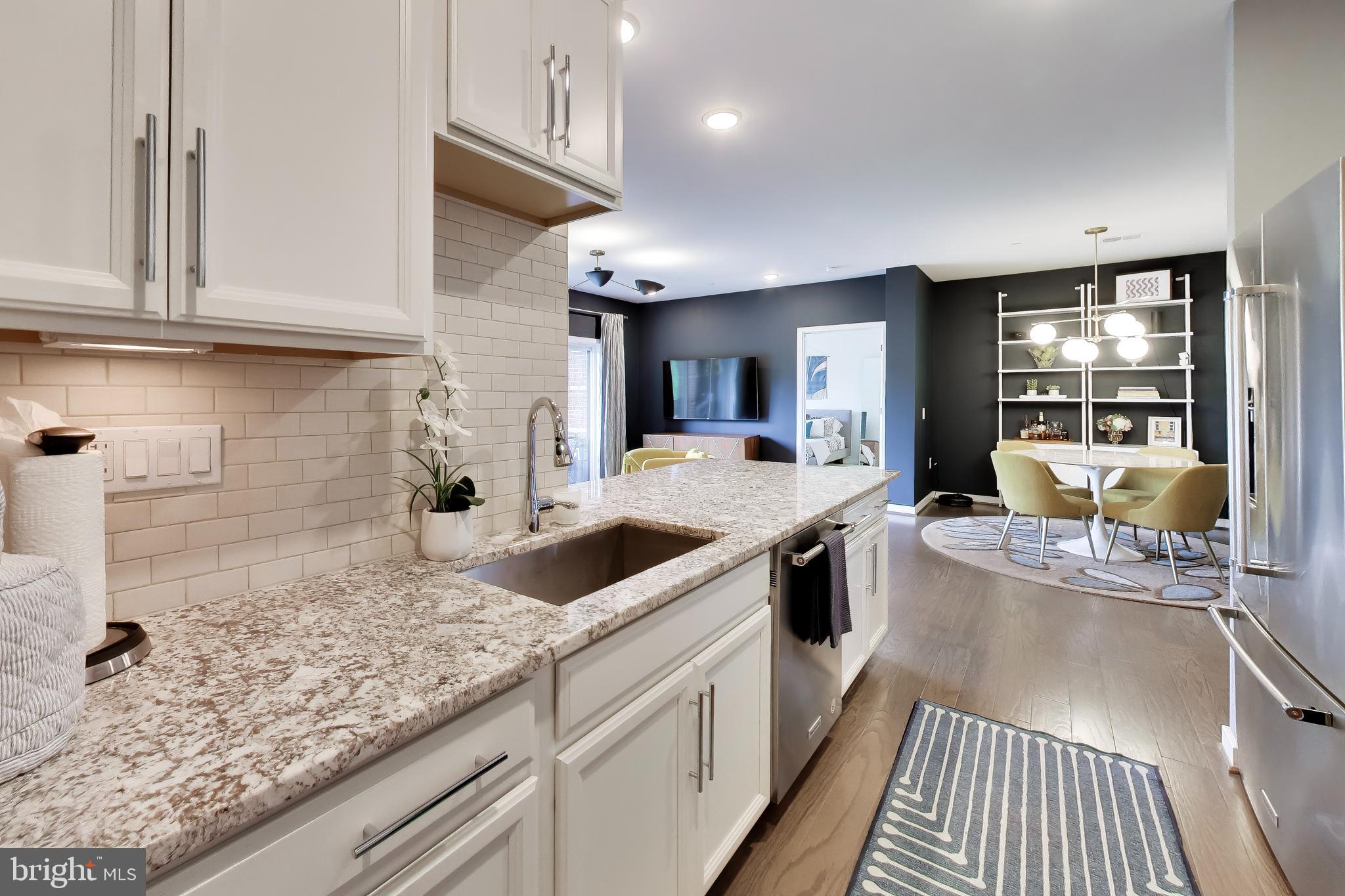 3985 NORTON PLACE 206