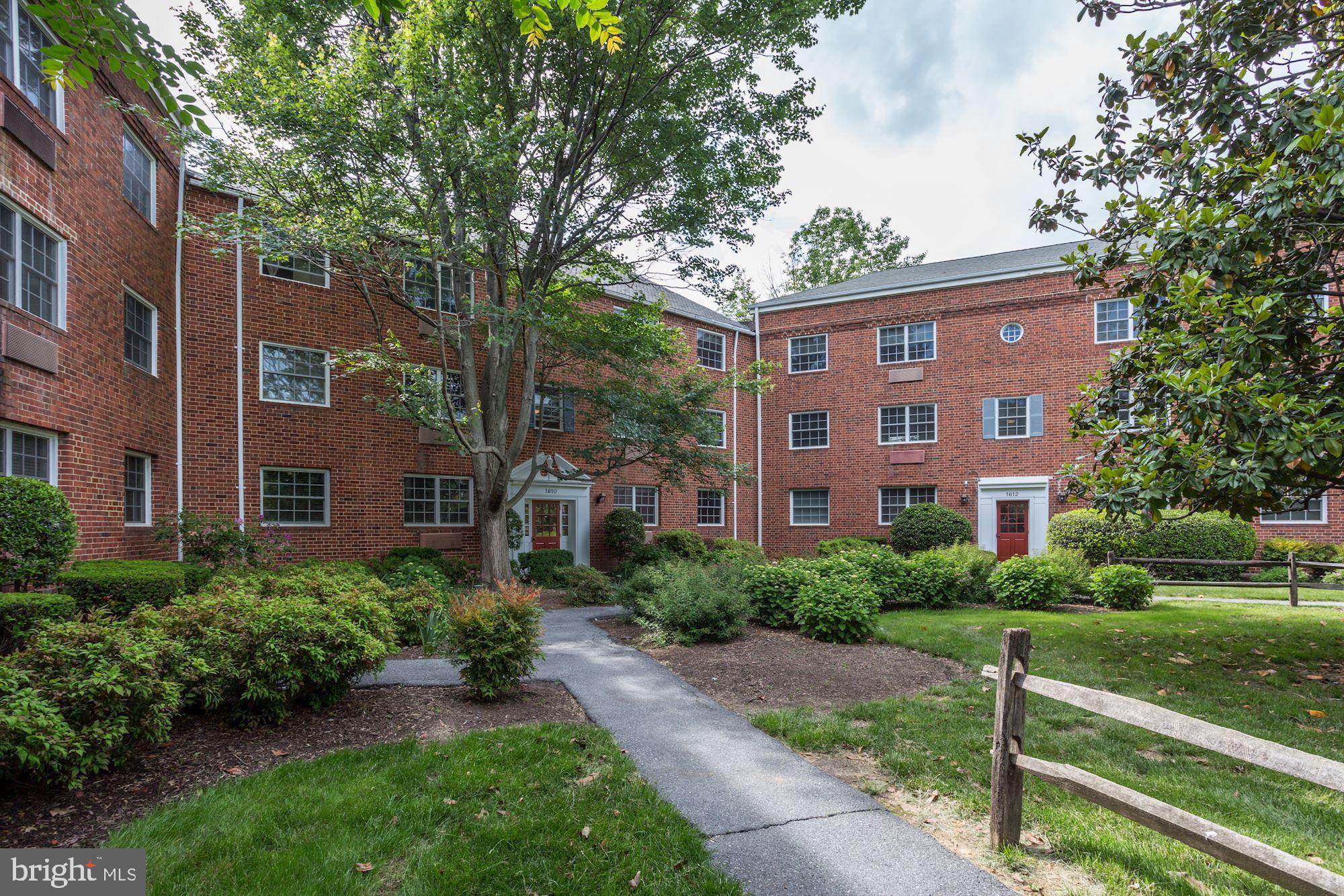 POTOWMACK CROSSING - Residential