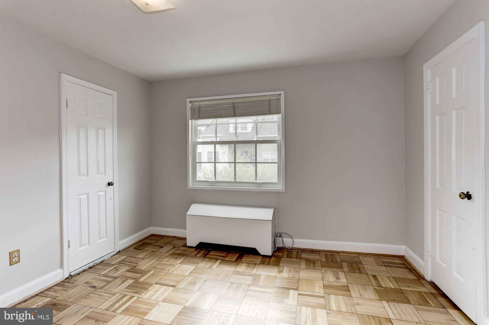 POTOWMACK CROSSING - Residential