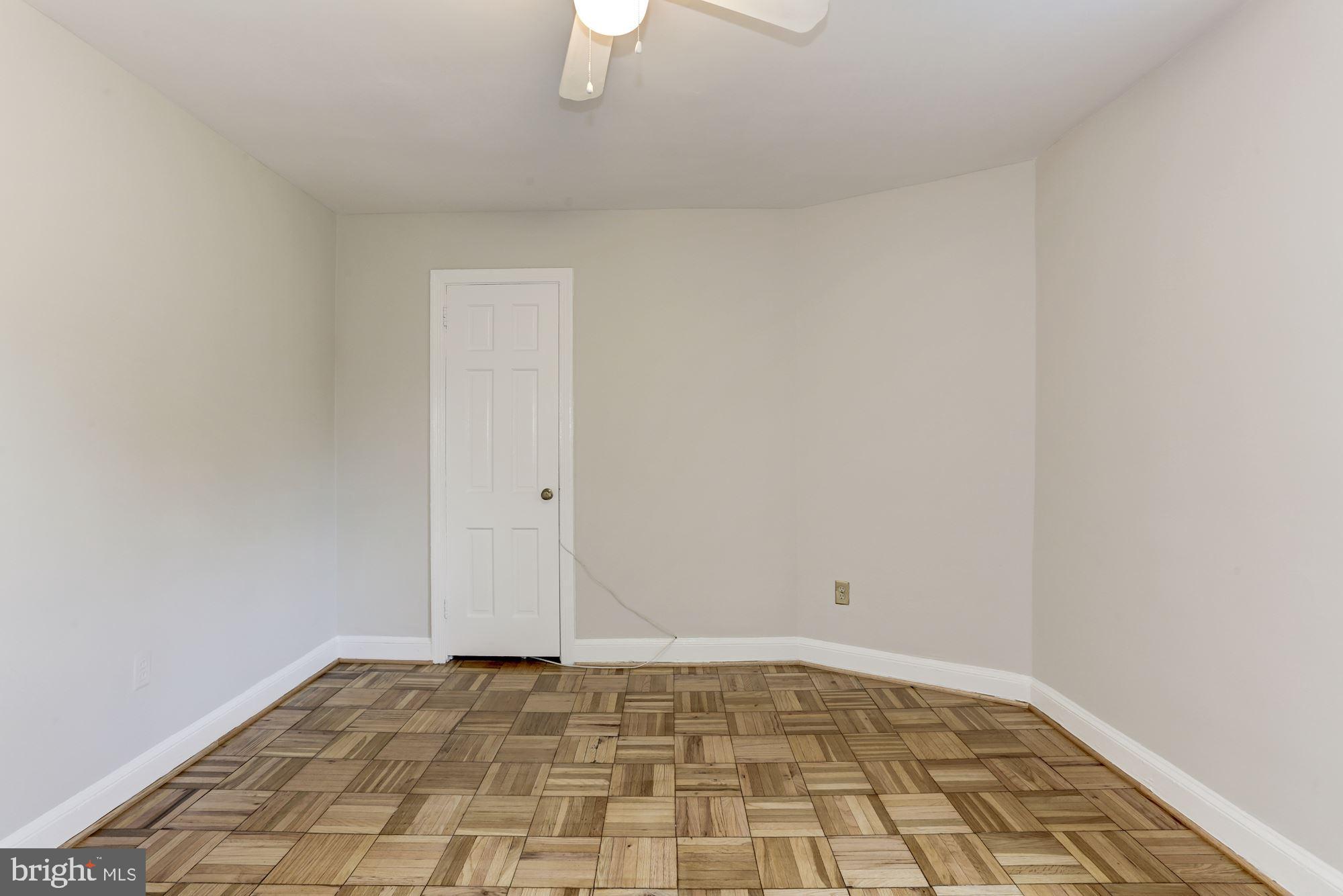 POTOWMACK CROSSING - Residential