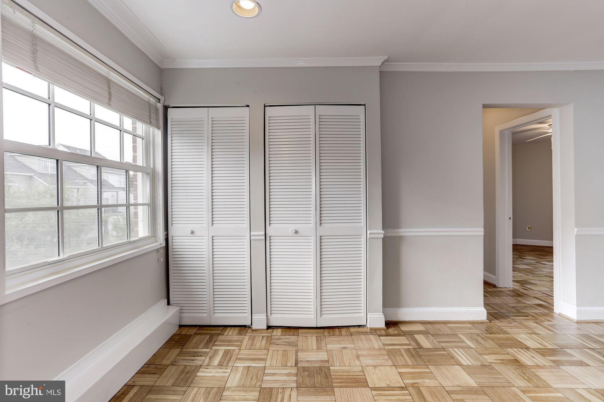 POTOWMACK CROSSING - Residential