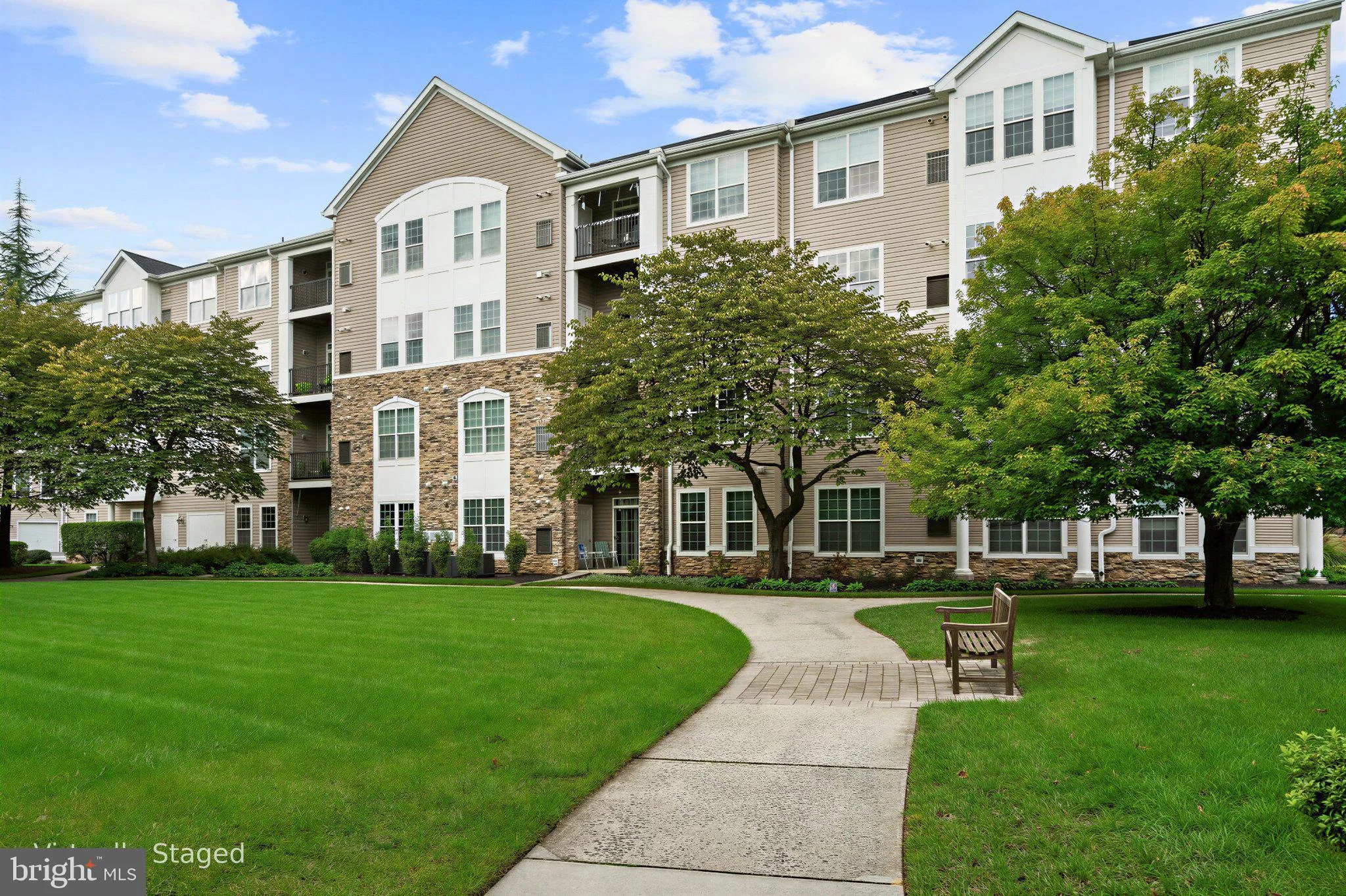 7201 Travertine Drive Unit 201