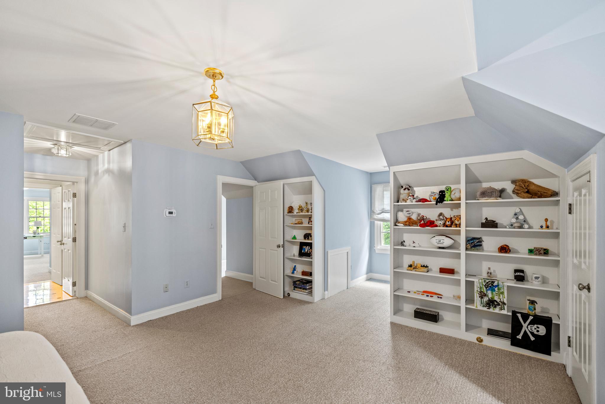 BANNOCKBURN HEIGHTS - Residential