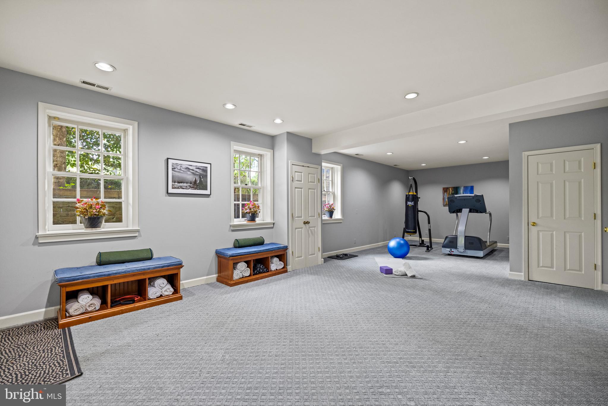 BANNOCKBURN HEIGHTS - Residential