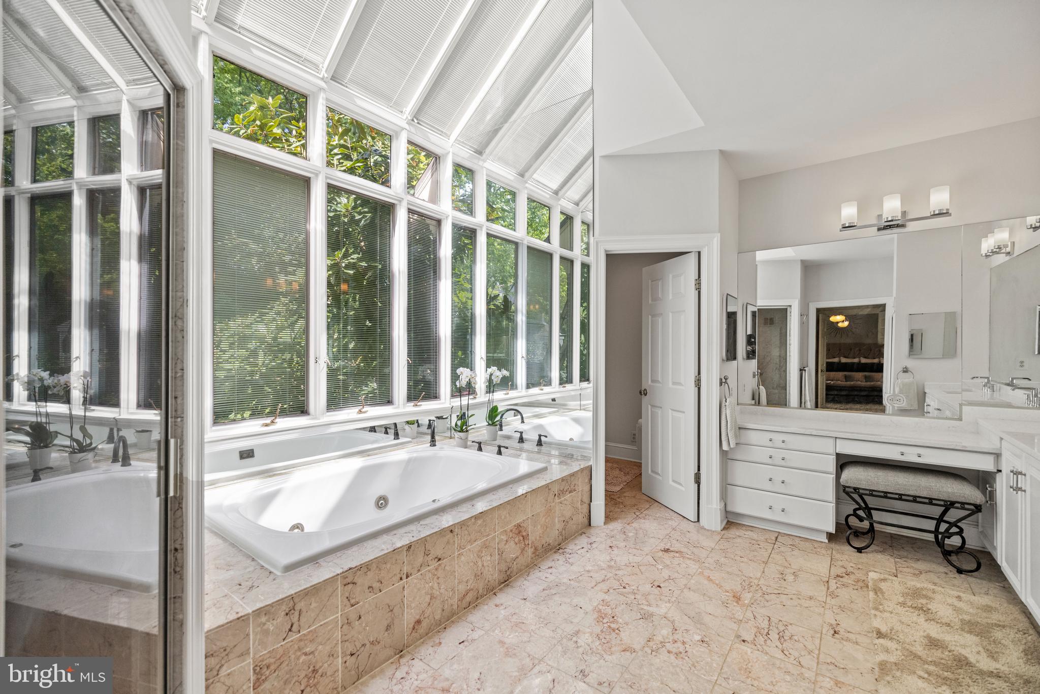 BANNOCKBURN HEIGHTS - Residential