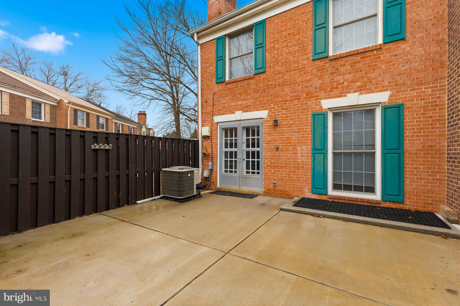 SPRINGFIELD VILLAGE - Residential