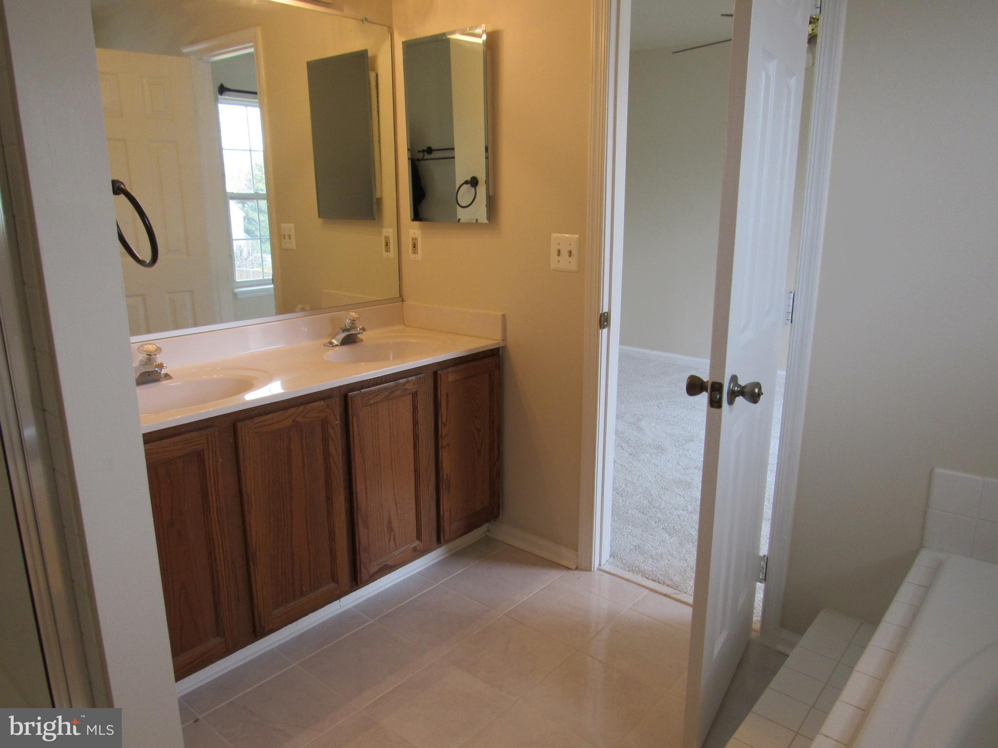 13252 GOLDERS GREEN PLACE