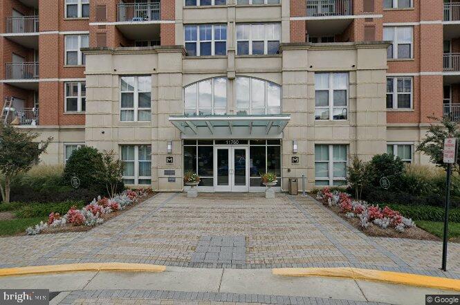 RESTON BUSINESS CENTER - Residential