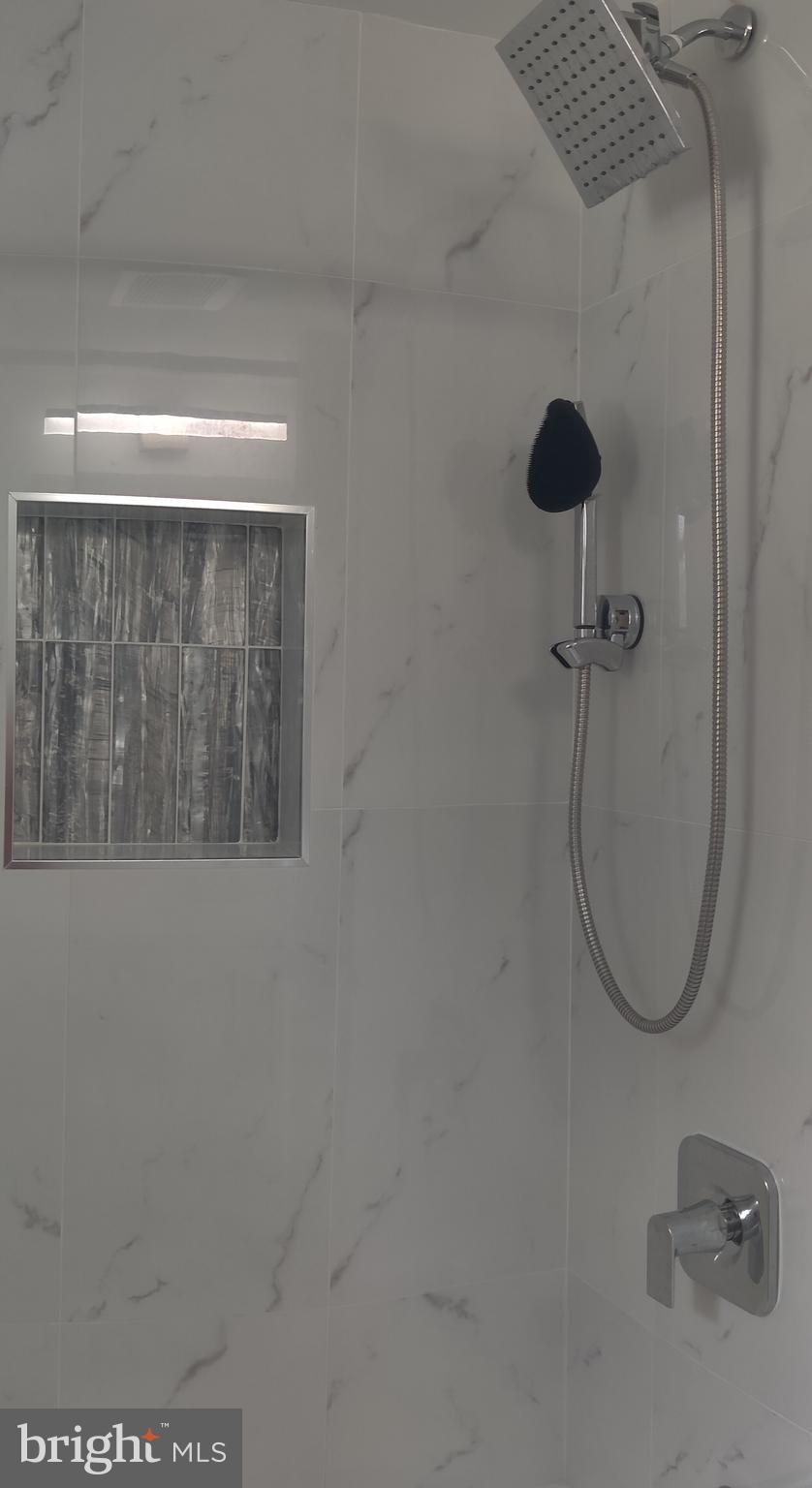 LINCOLN HEIGHTS - Residential