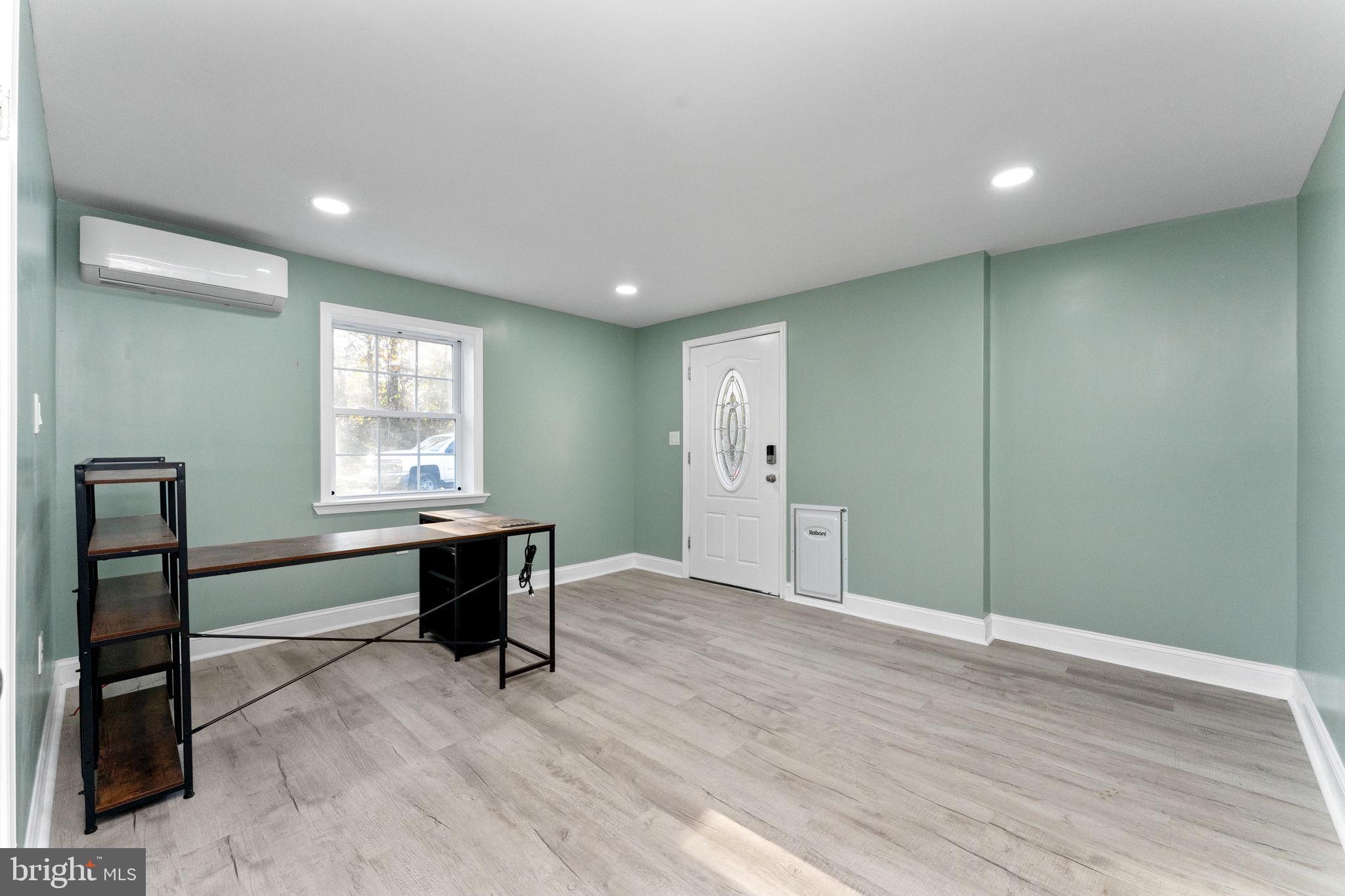 POTTSGROVE - Residential