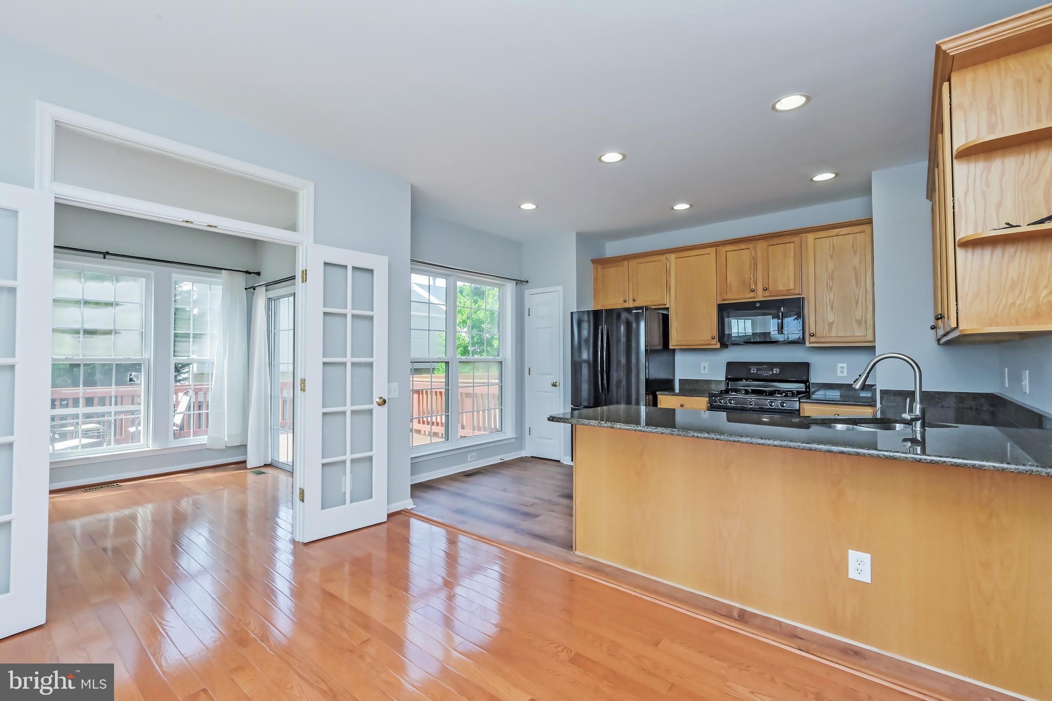 JAPONICA - Residential Lease