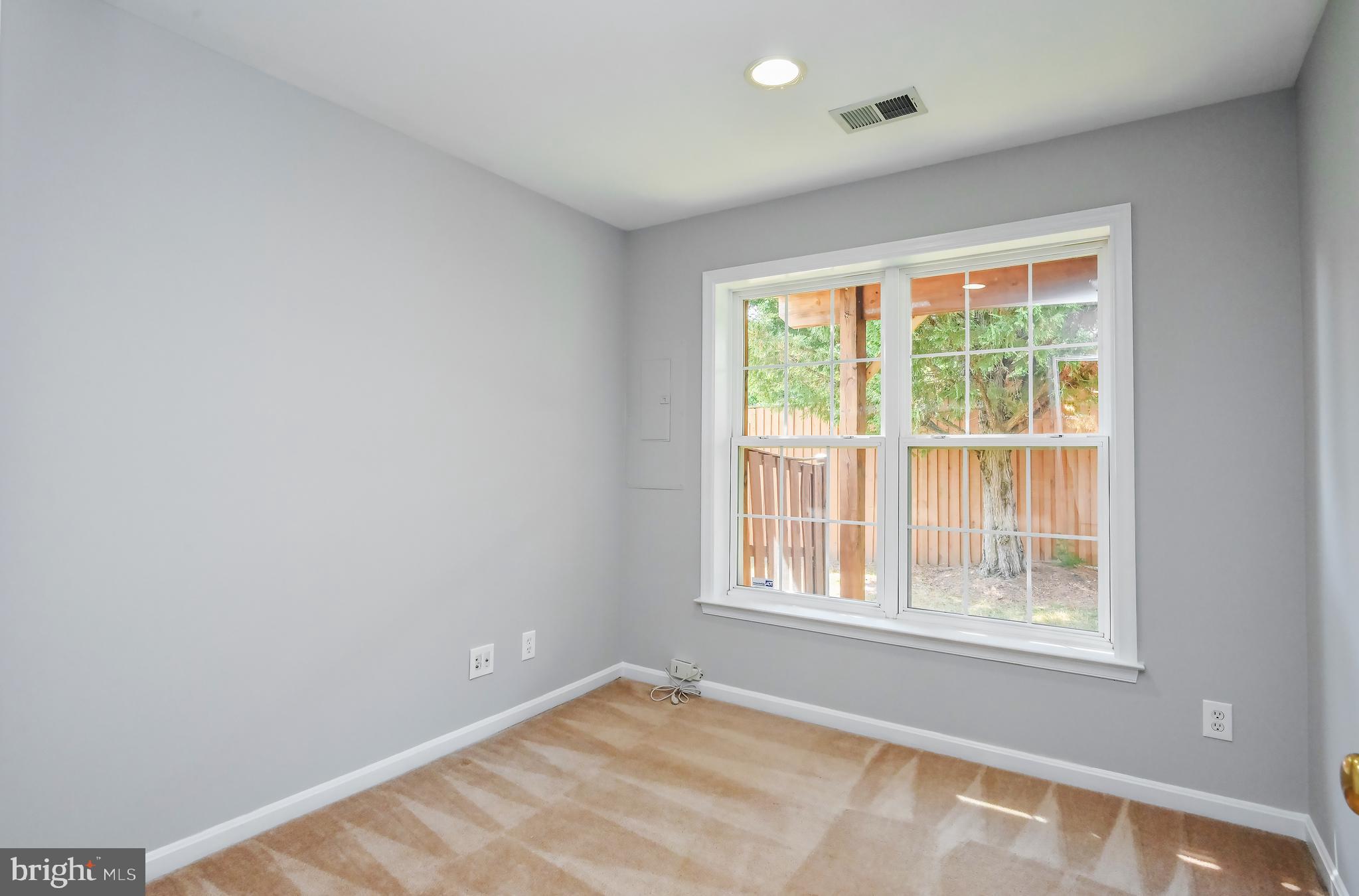 JAPONICA - Residential Lease