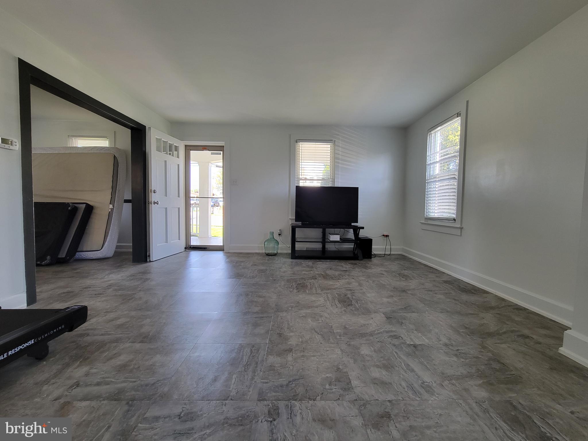 1209 SALEM AVENUE