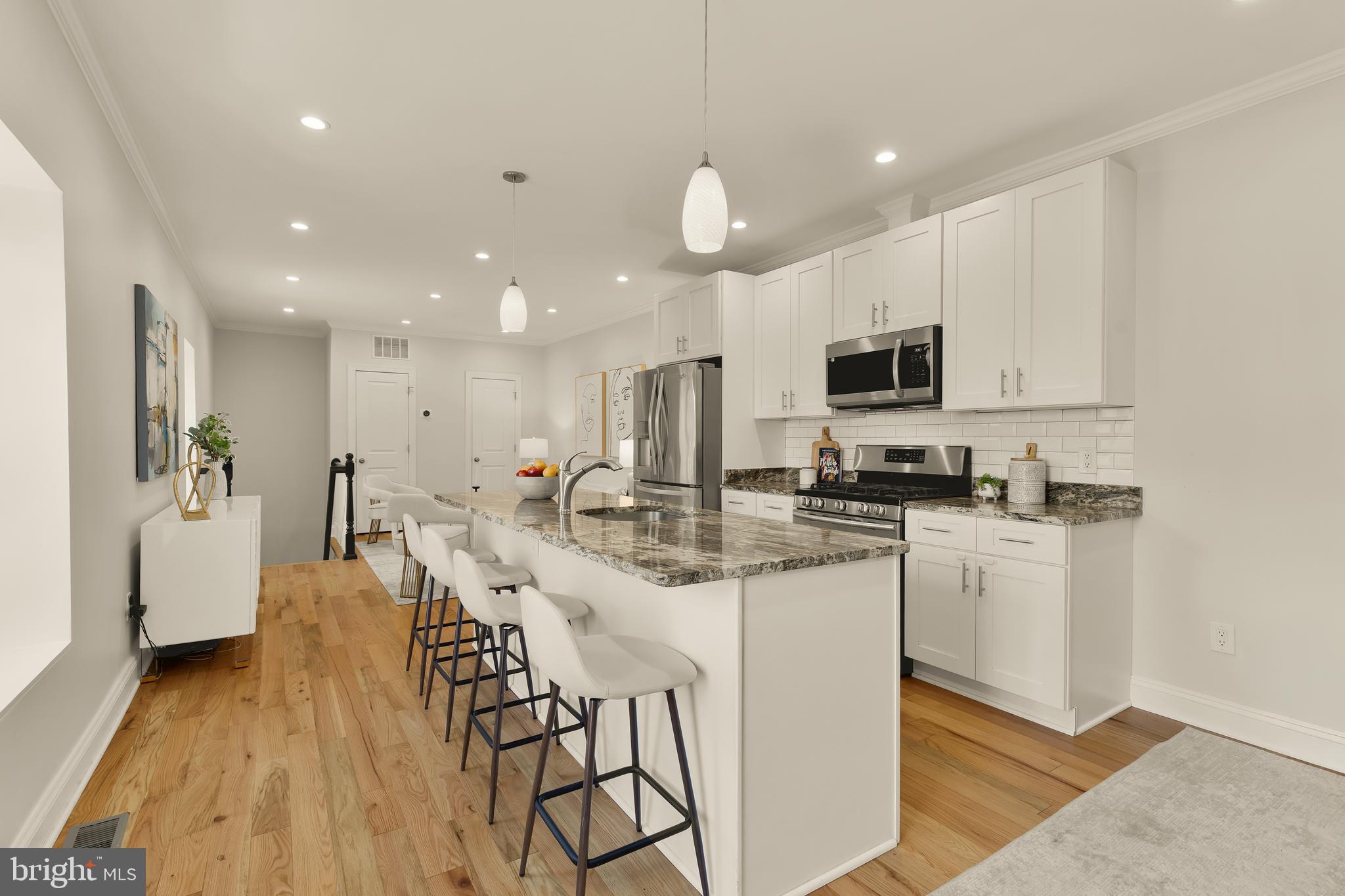 1671 GALES STREET NE 1