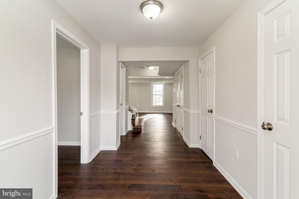 PINEWOOD LAKE - Residential