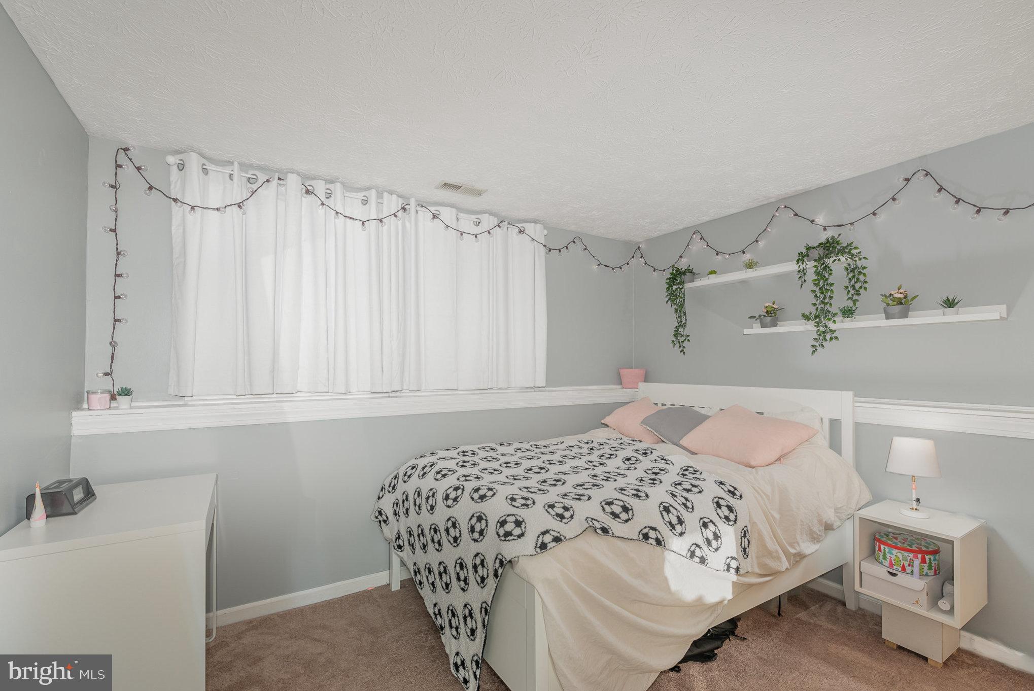 GOLDENTREE - Residential