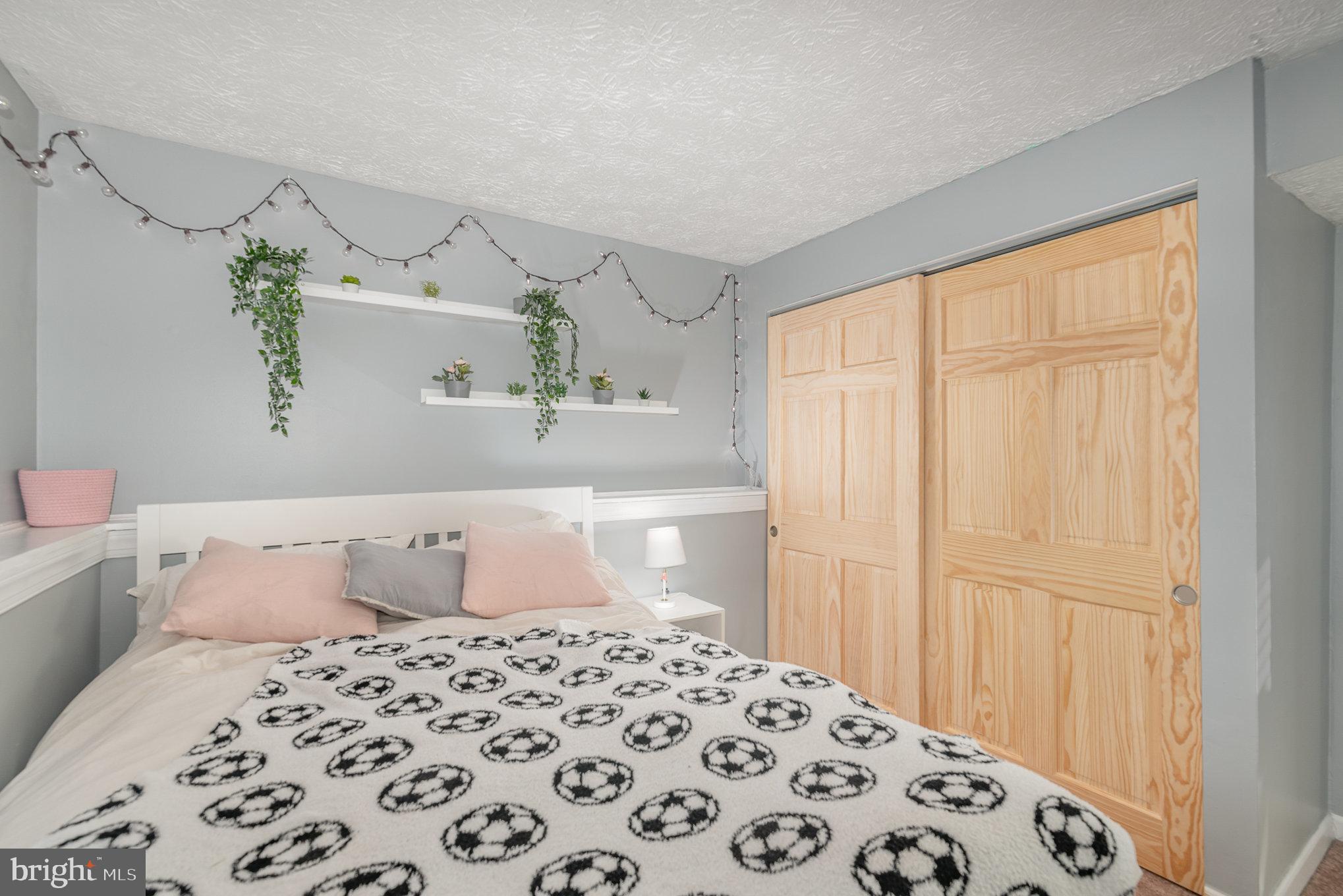 GOLDENTREE - Residential