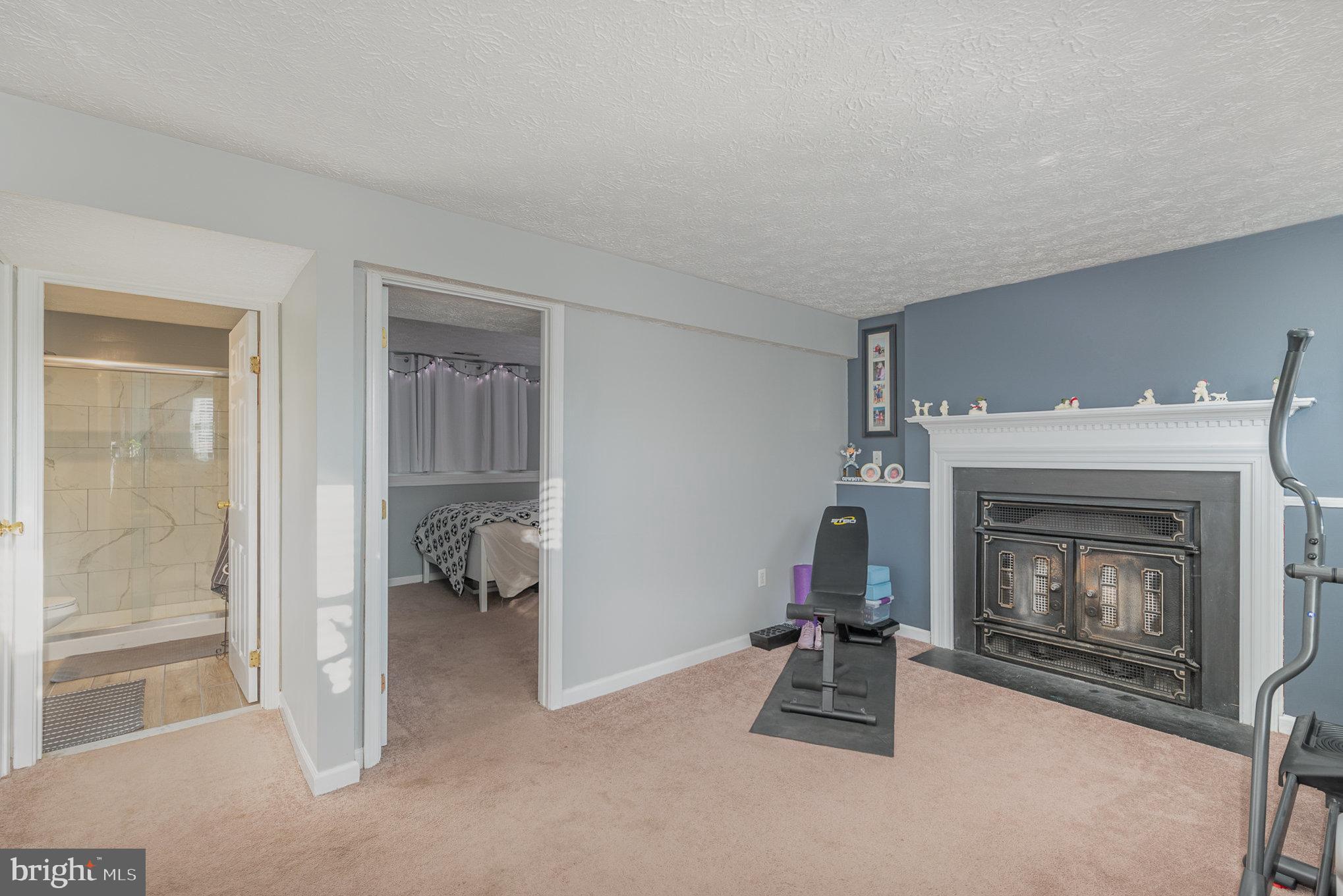 GOLDENTREE - Residential