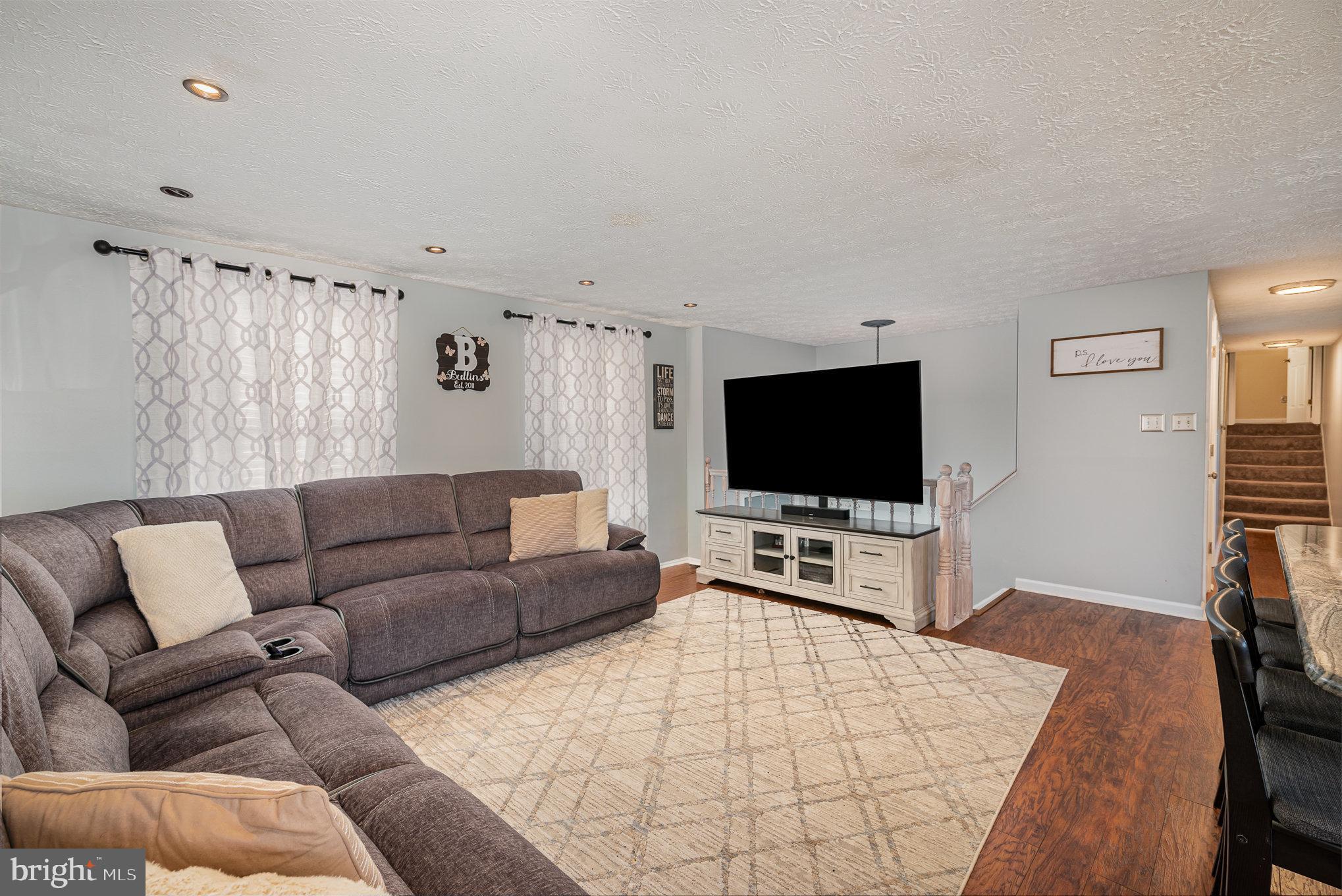 GOLDENTREE - Residential