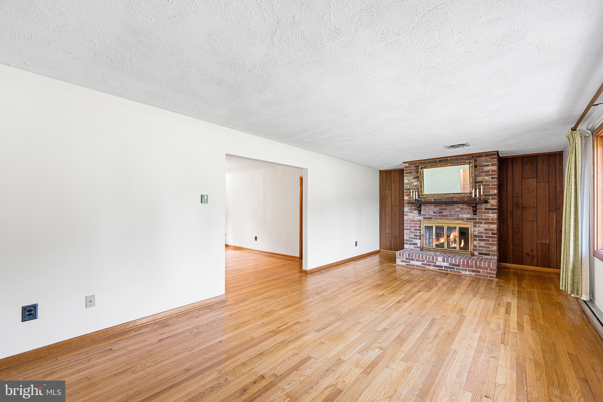 1507 WILDWOOD DRIVE
