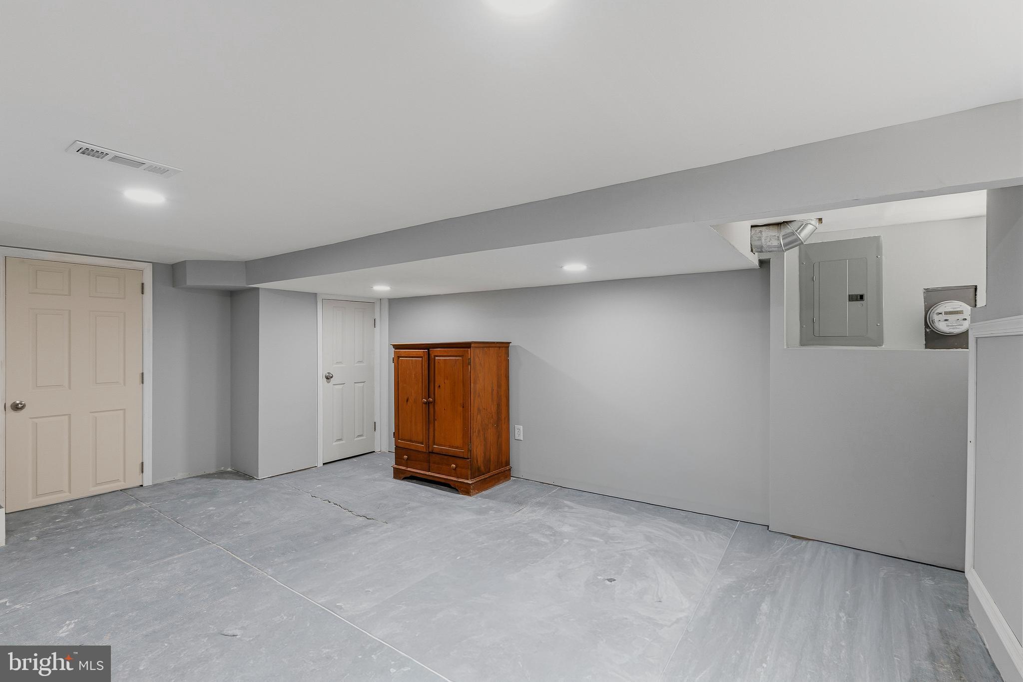 FAIRMOUNT - Residential