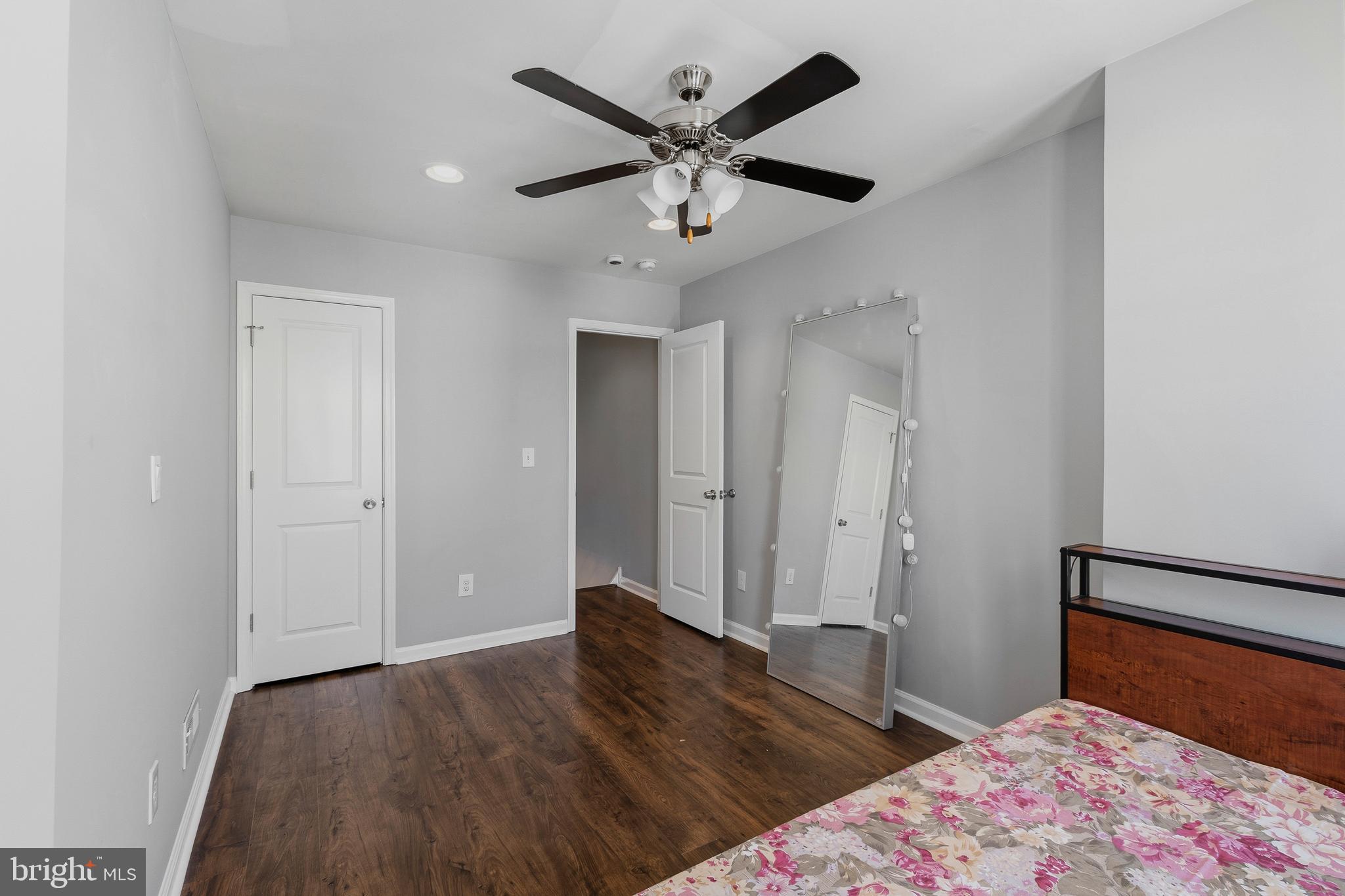FAIRMOUNT - Residential