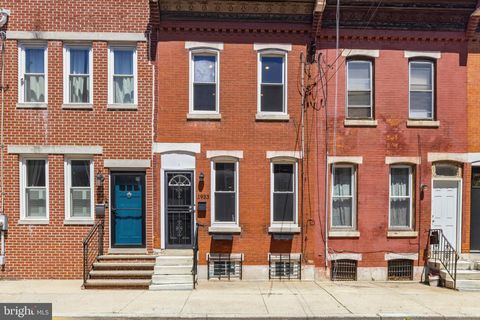 Townhouse For Sale - 1933 Cambridge Street<br/> PHILADELPHIA, PA 19130