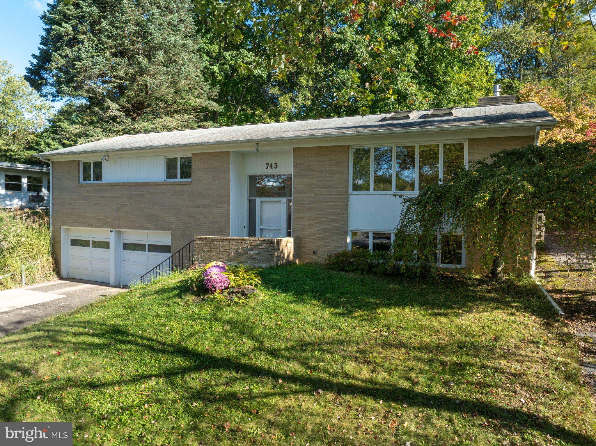 743 GLENN ROAD