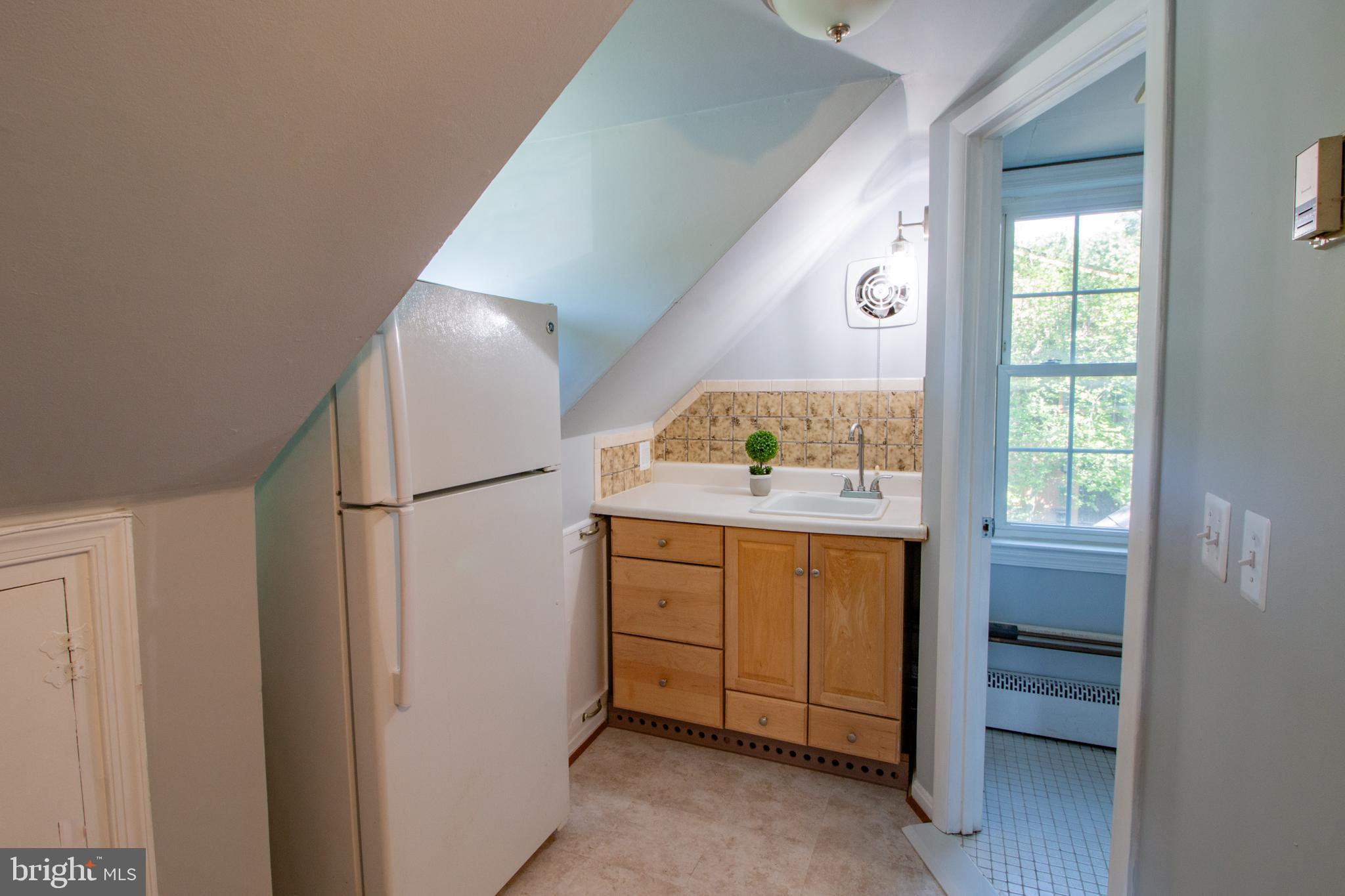 GORDON TERRACE - Residential Lease