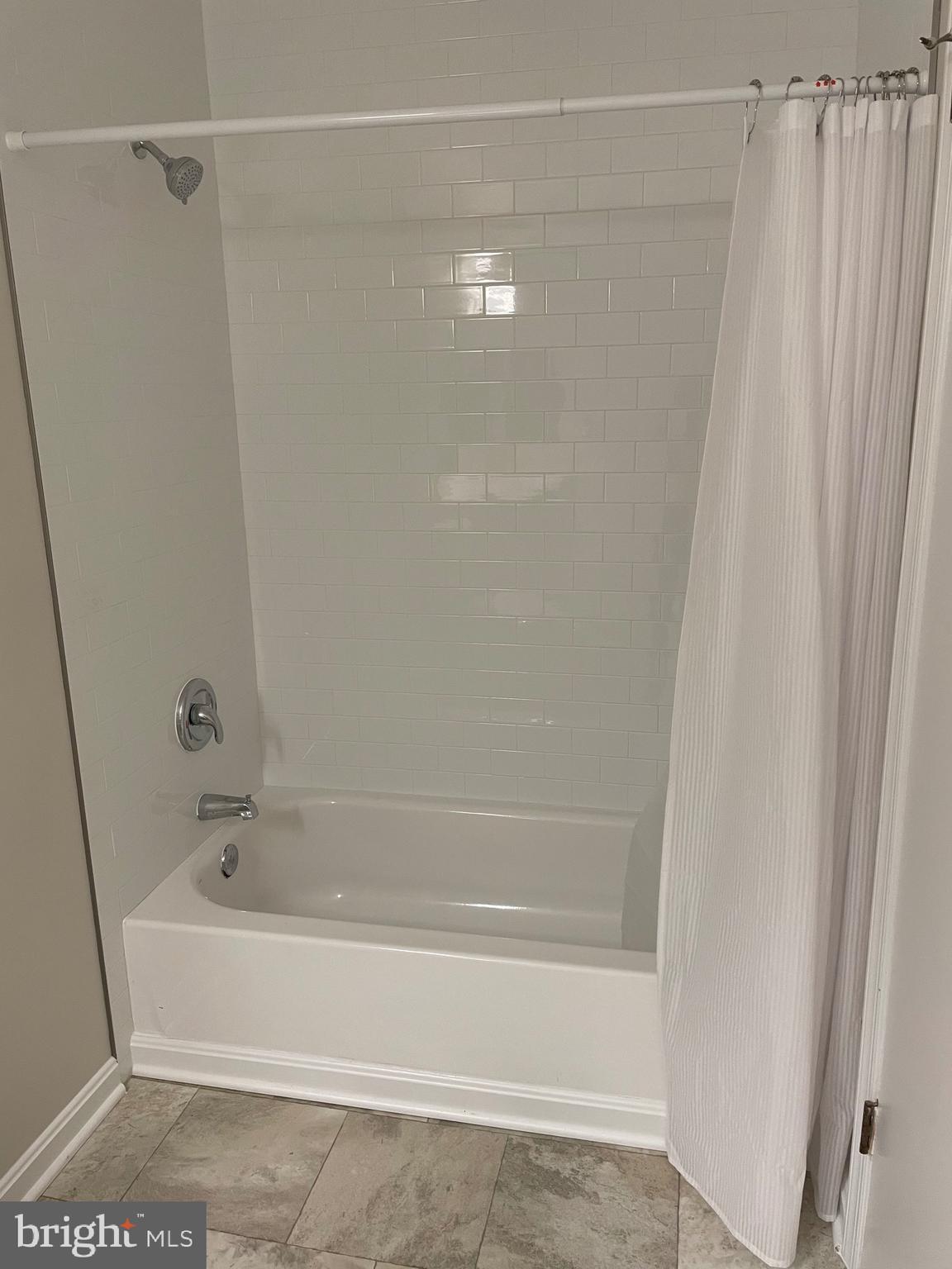 WILLOW POINT - Residential Lease