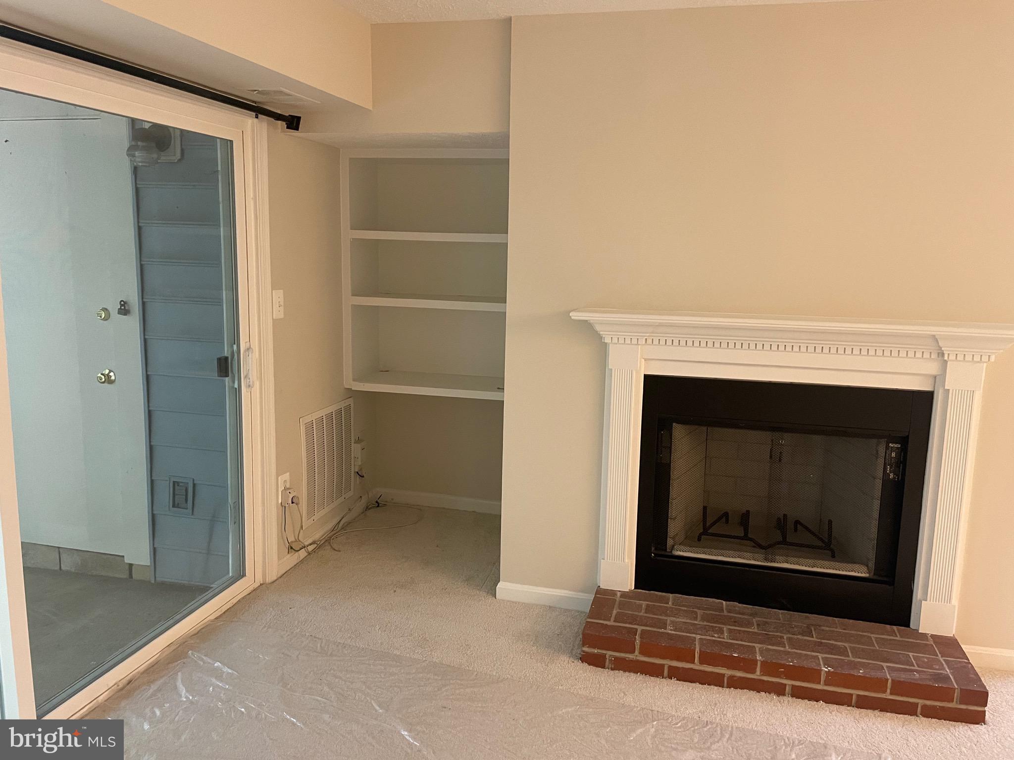 WILLOW POINT - Residential Lease